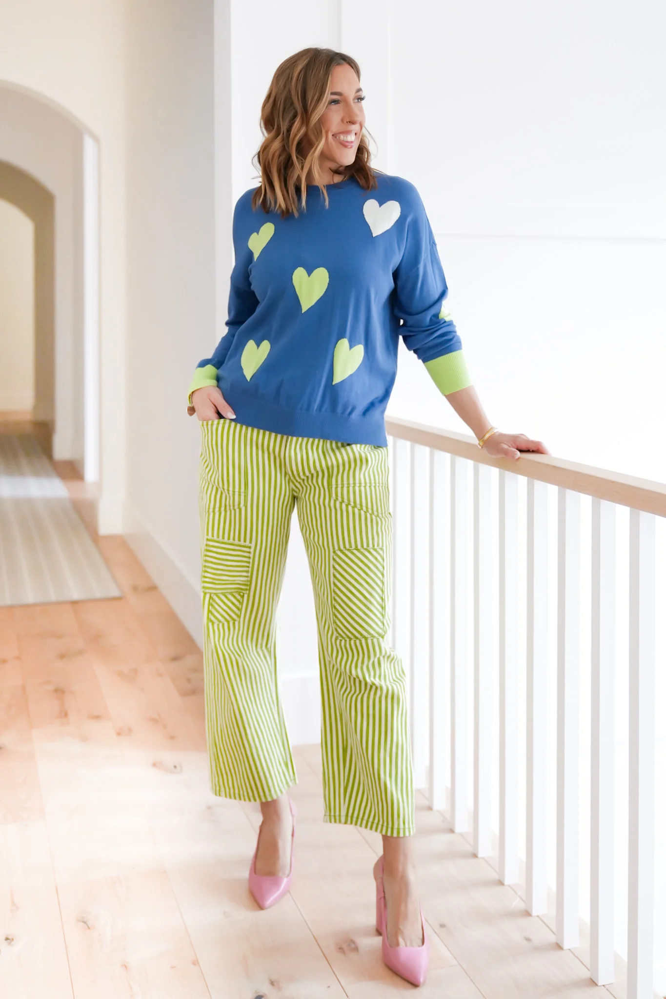 All Over Heart Pattern Long Sleeve Pullover Sweater - Image 7