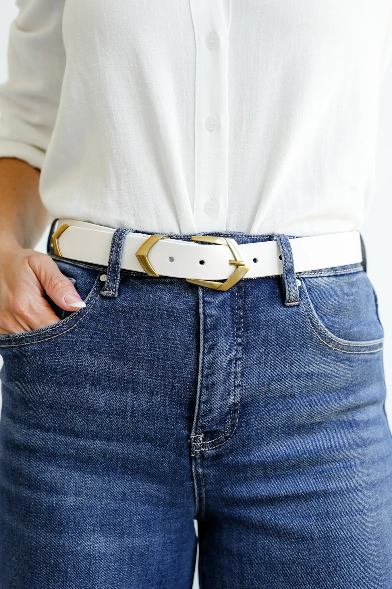 Angular Chevron Buckle Leather Belt - Image 2