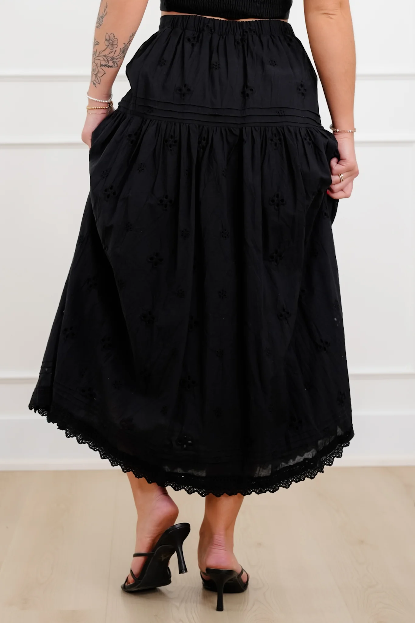 Black Eyelet Elastic Waist Midi Skirt - Image 6