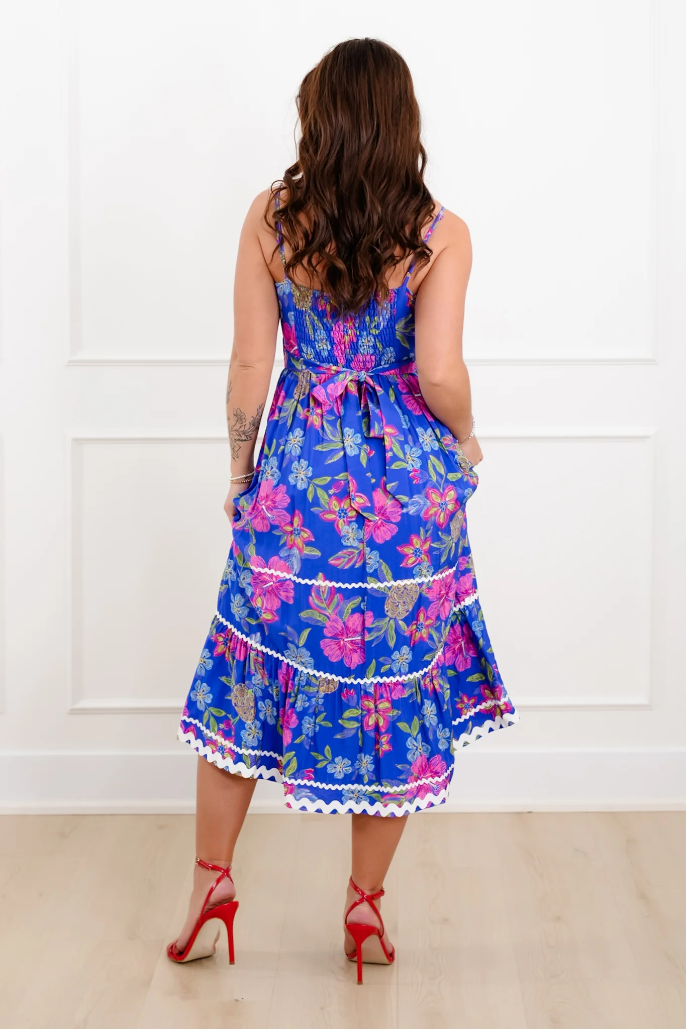 Blue Floral Sleeveless Midi Dress with Ric Rac Trim Detail - Image 5