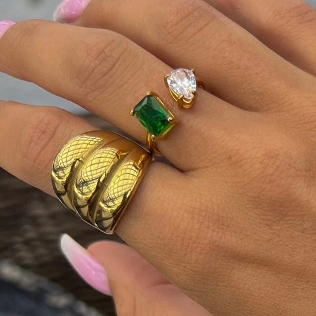 Chansutt Pearls Large Gold Shell Ring - Image 2