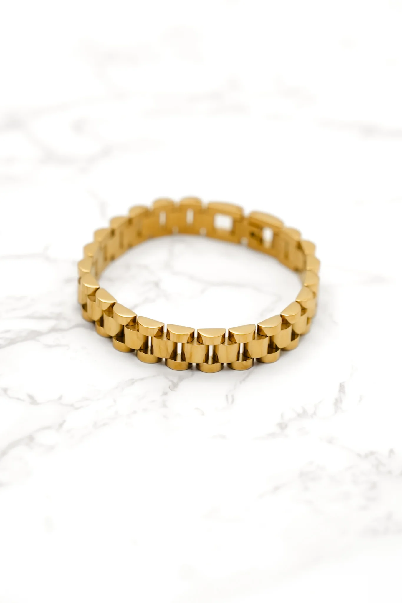 Chansutt Pearls Thin Gold Watch Band - Image 2