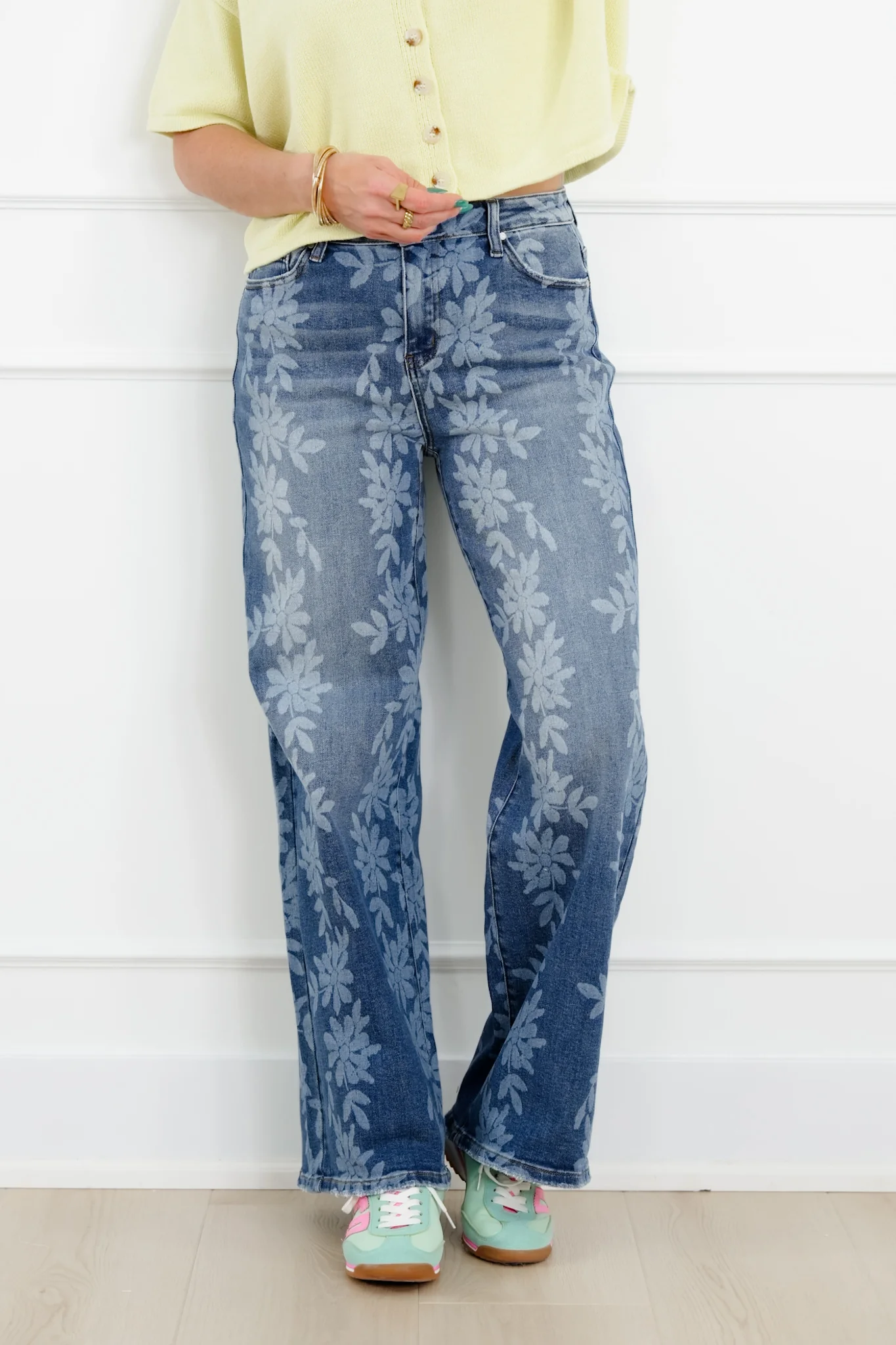 Daisy Print High Waist Wide Leg Jeans - Image 5