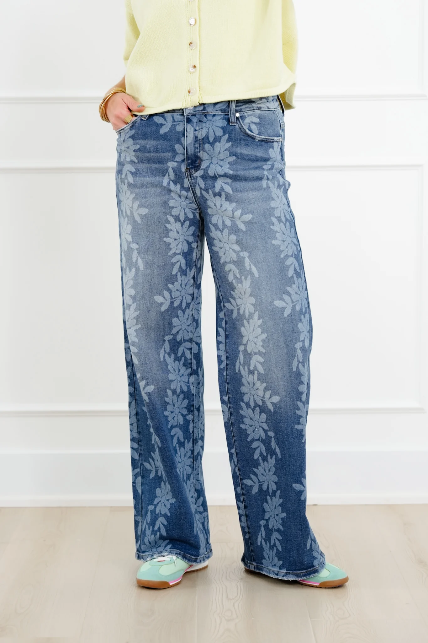 Daisy Print High Waist Wide Leg Jeans - Image 6