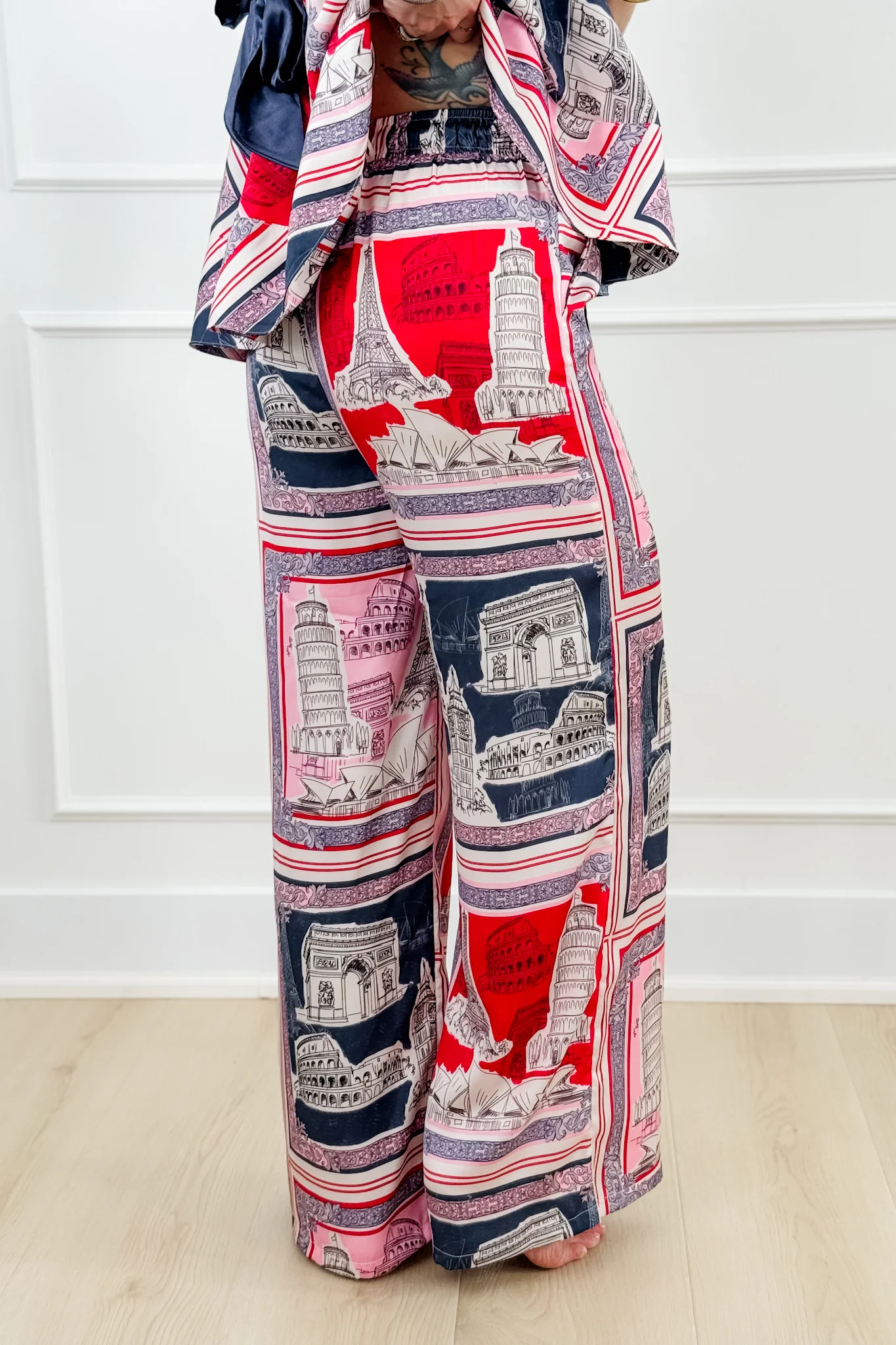 Destination Print Elastic Waistband Wide Leg Pants - Image 3