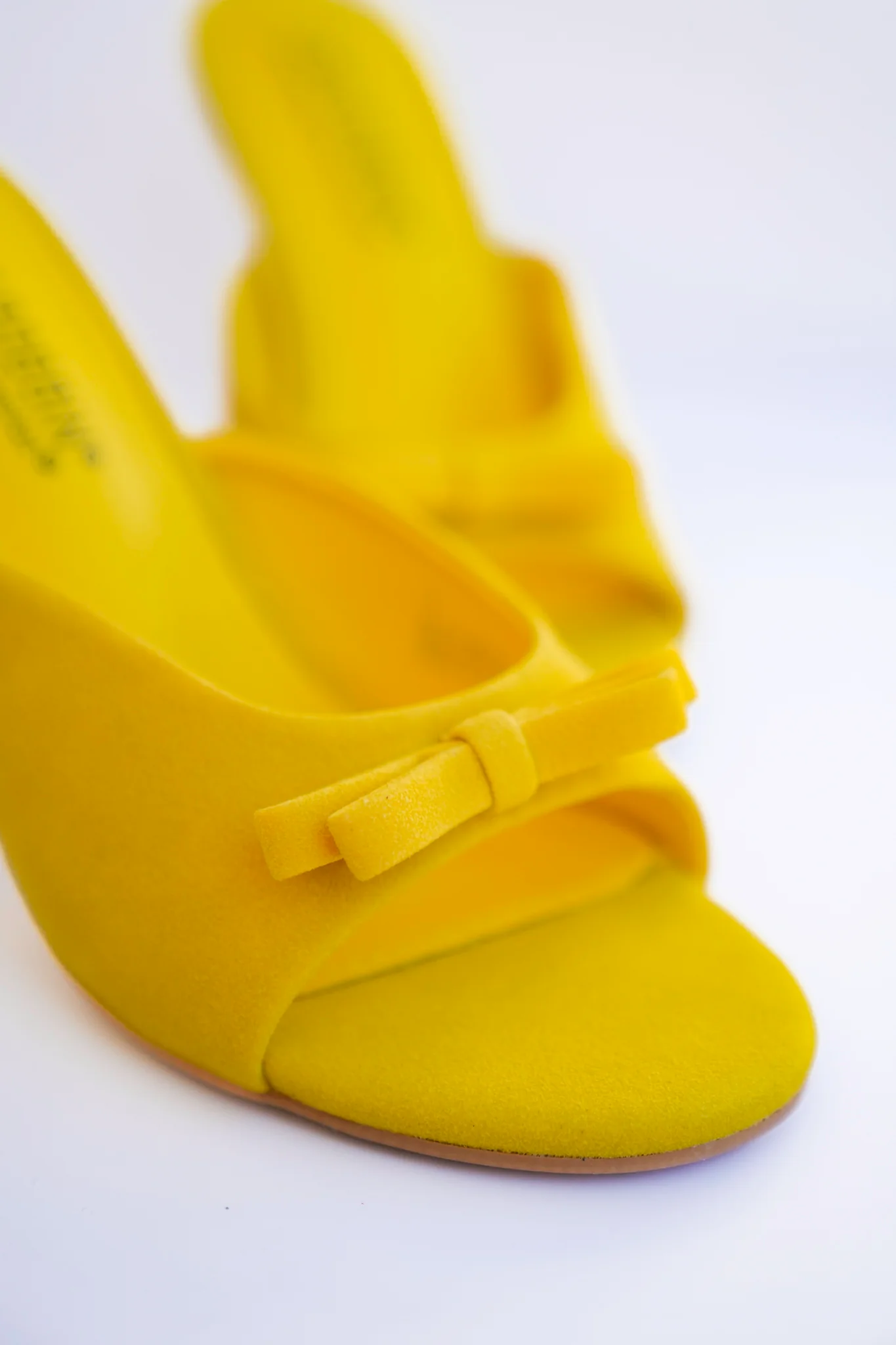 Elegant Open Toe Stiletto Mule Heels with Bow Accent - Image 5