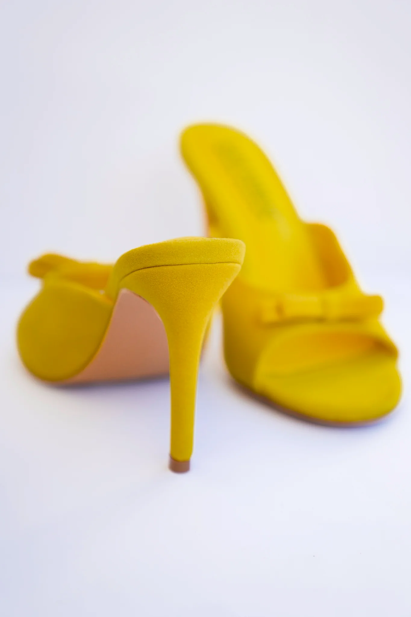 Elegant Open Toe Stiletto Mule Heels with Bow Accent - Image 7
