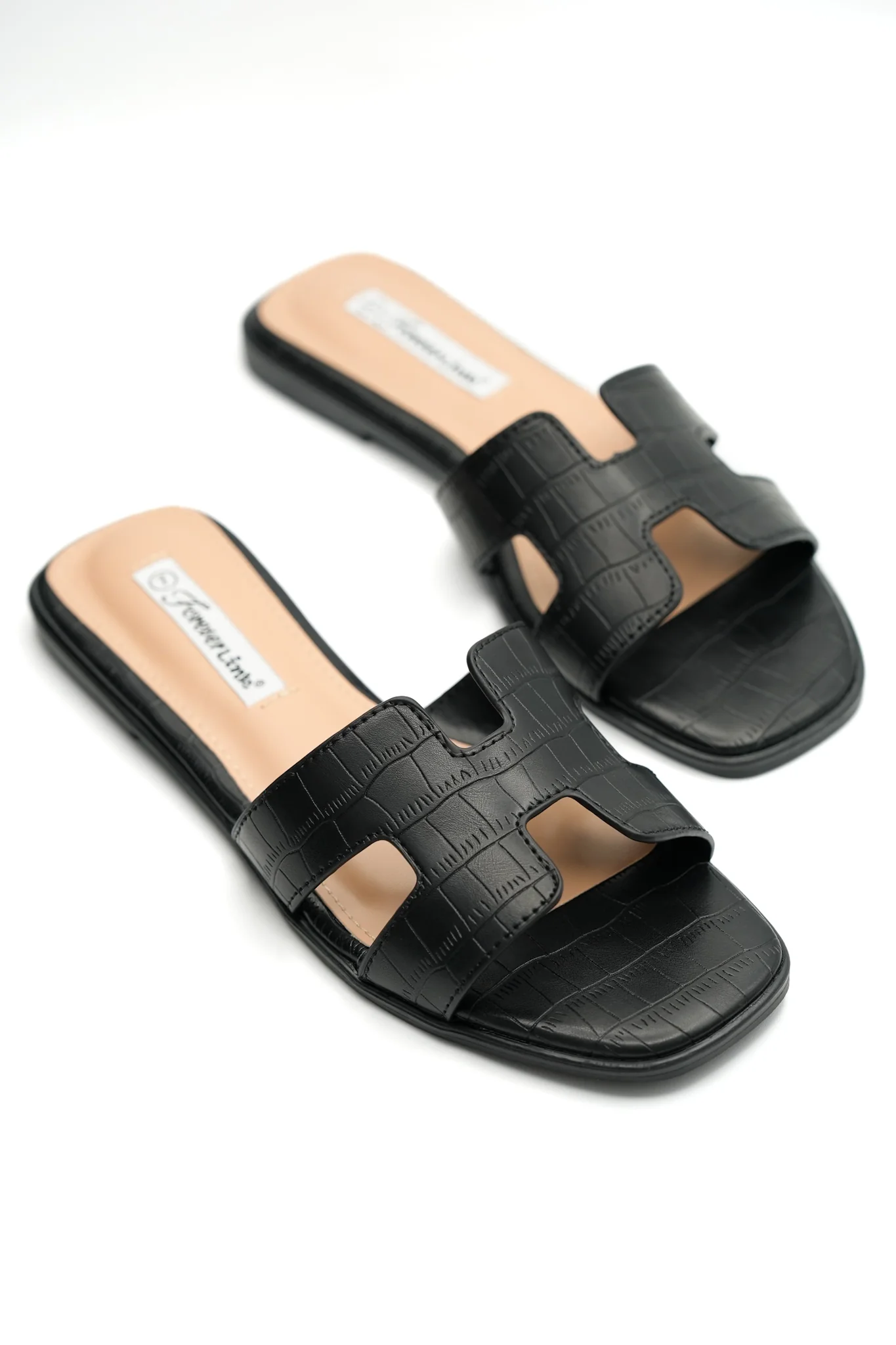 Embossed Crocodile Pattern Flat Slide - Image 3