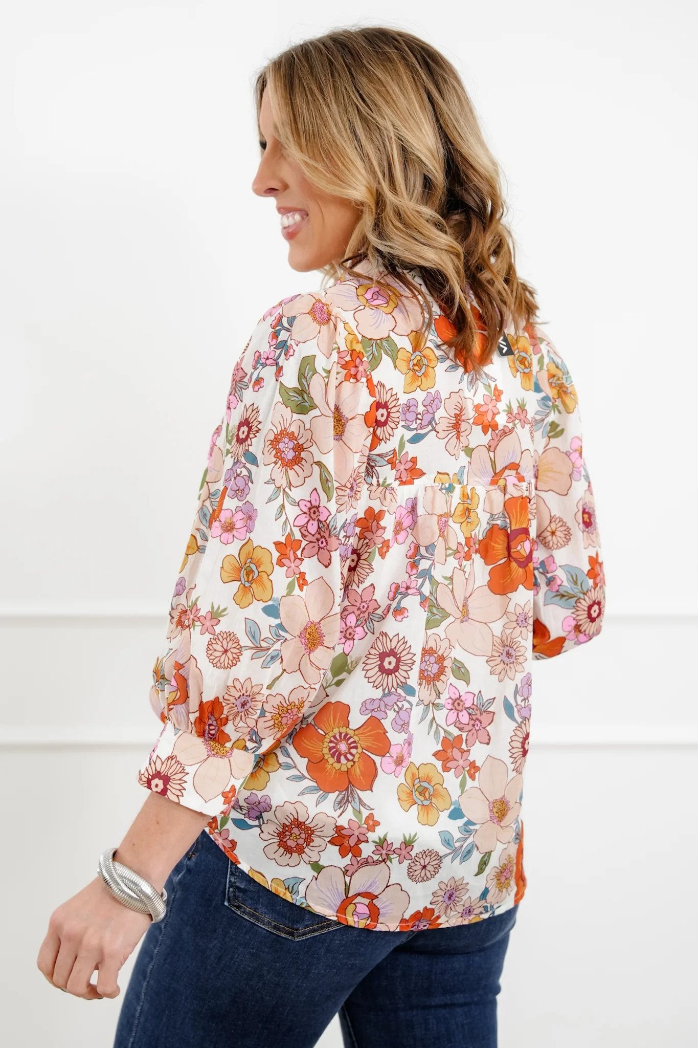 Floral Pattern 3/4 Sleeve Button Up Blouse - Image 4