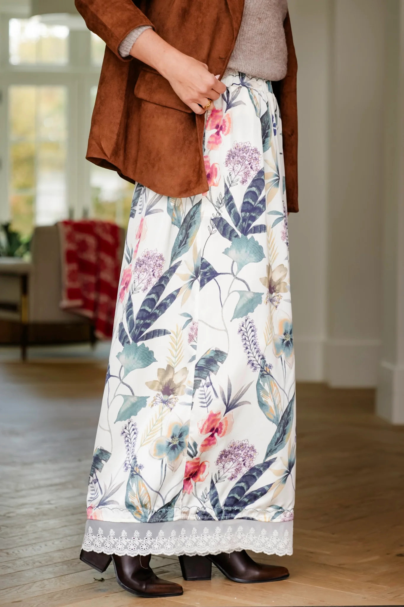 Floral Print Elastic Waist Wide Leg Pants with Lace Trim - Image 11