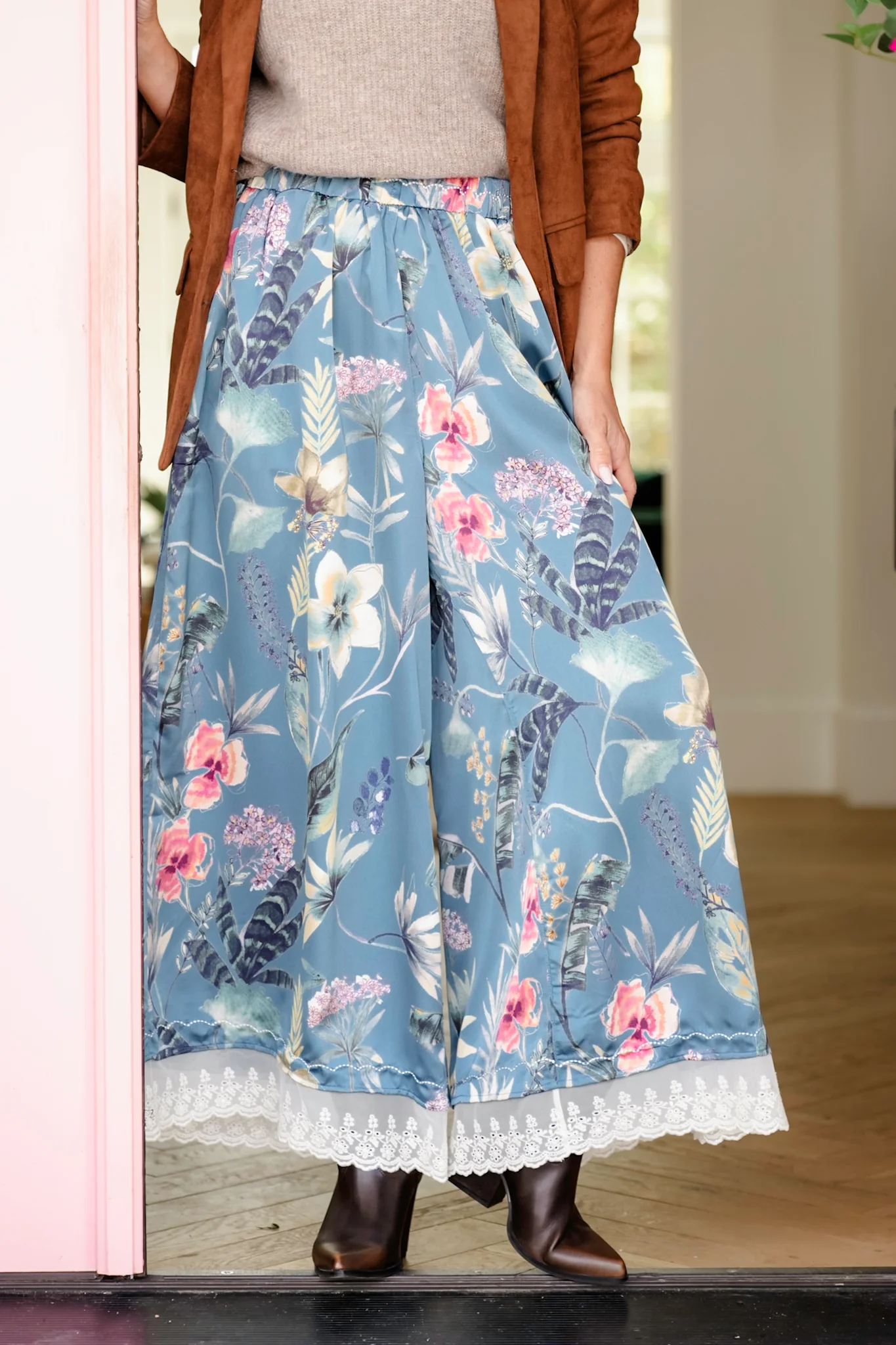 Floral Print Elastic Waist Wide Leg Pants with Lace Trim - Image 3
