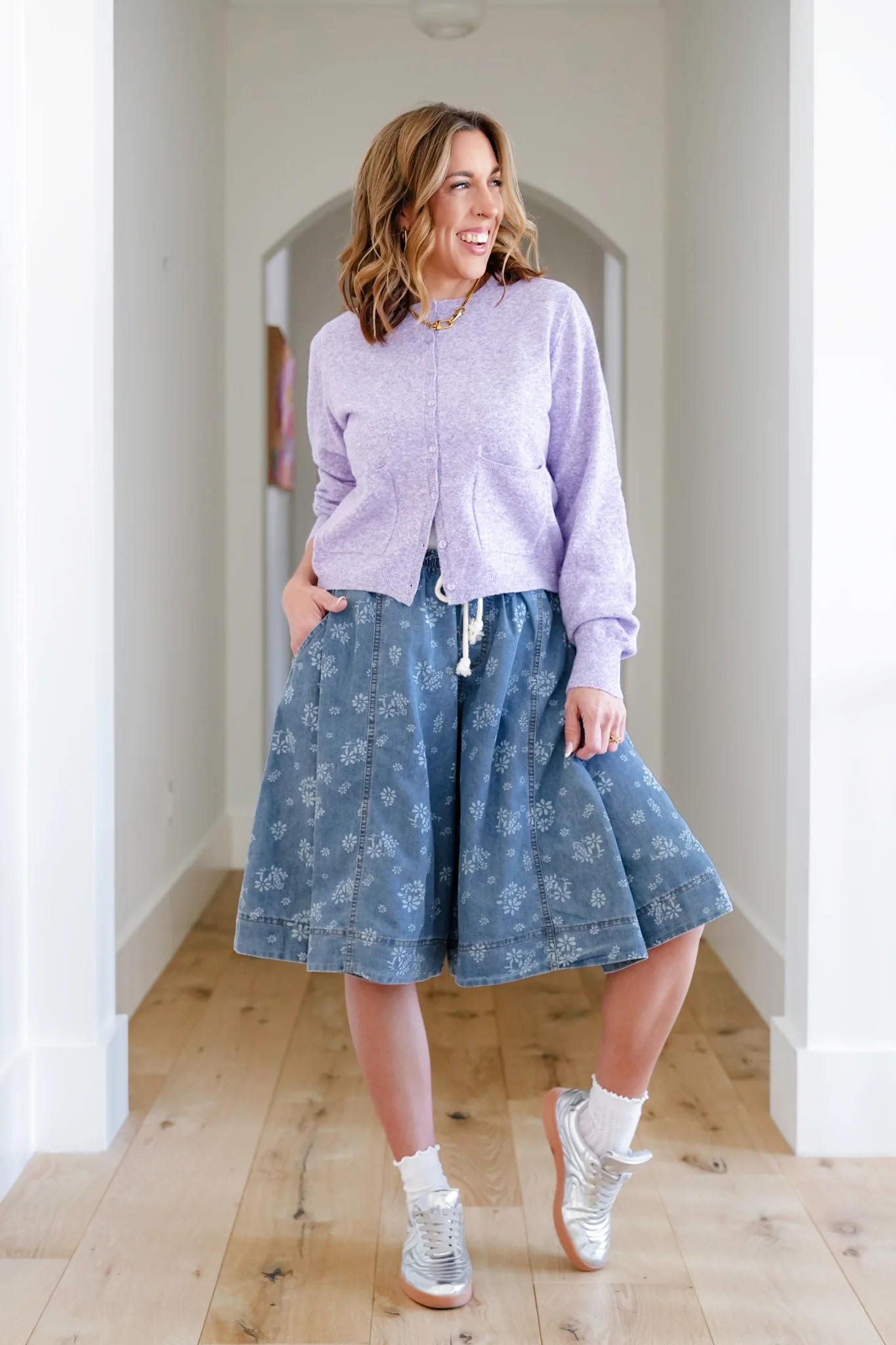 Floral Print Elastic Waist Wide Leg Shorts - Image 2