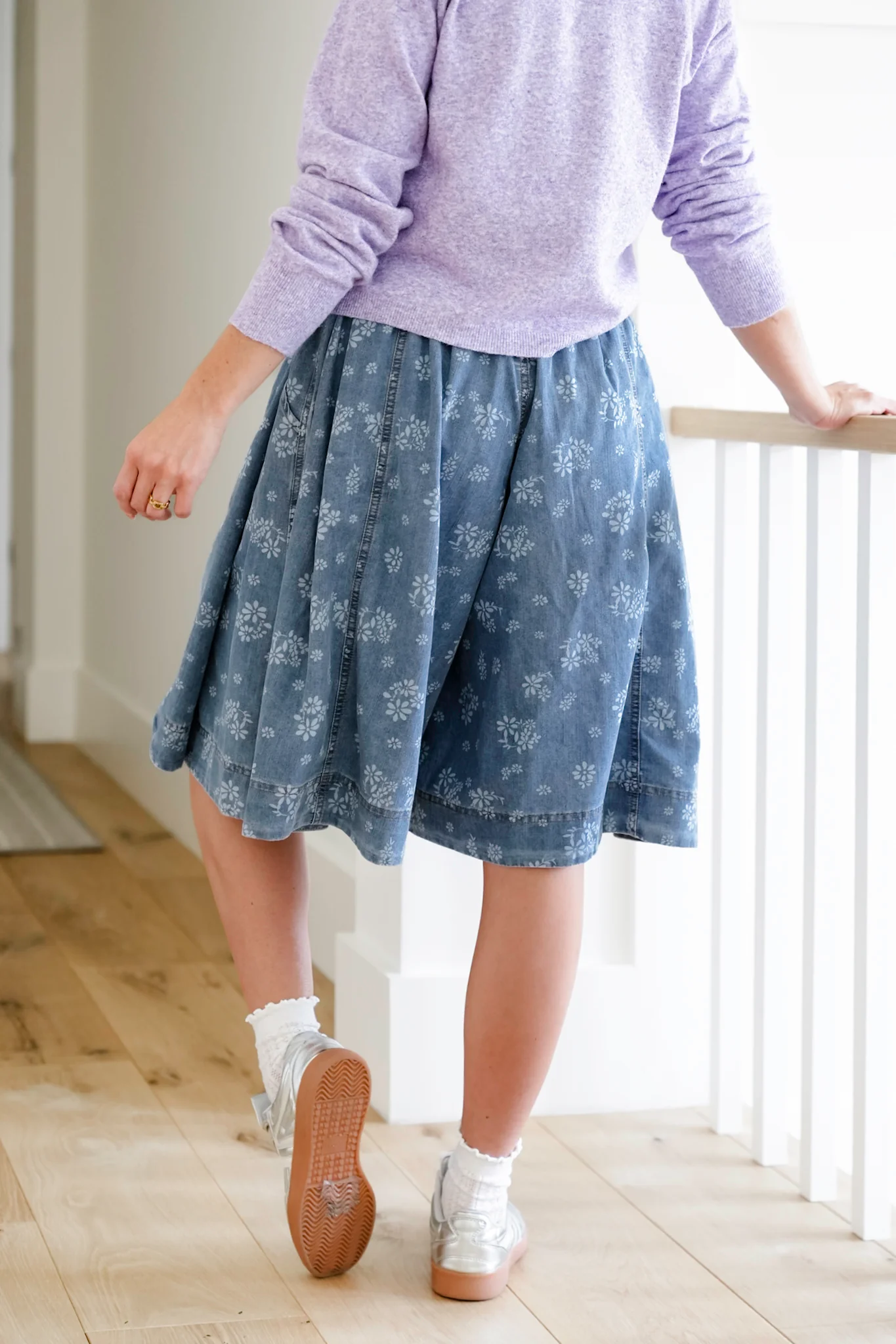 Floral Print Elastic Waist Wide Leg Shorts - Image 6