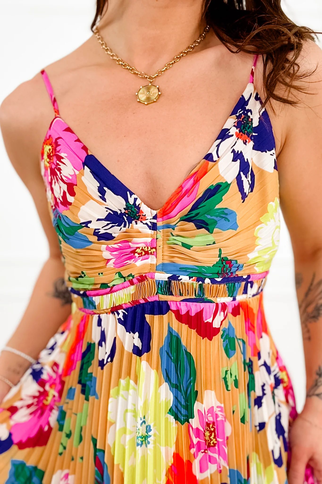 Floral Print Sleeveless Pleated Midi Dress - Image 2