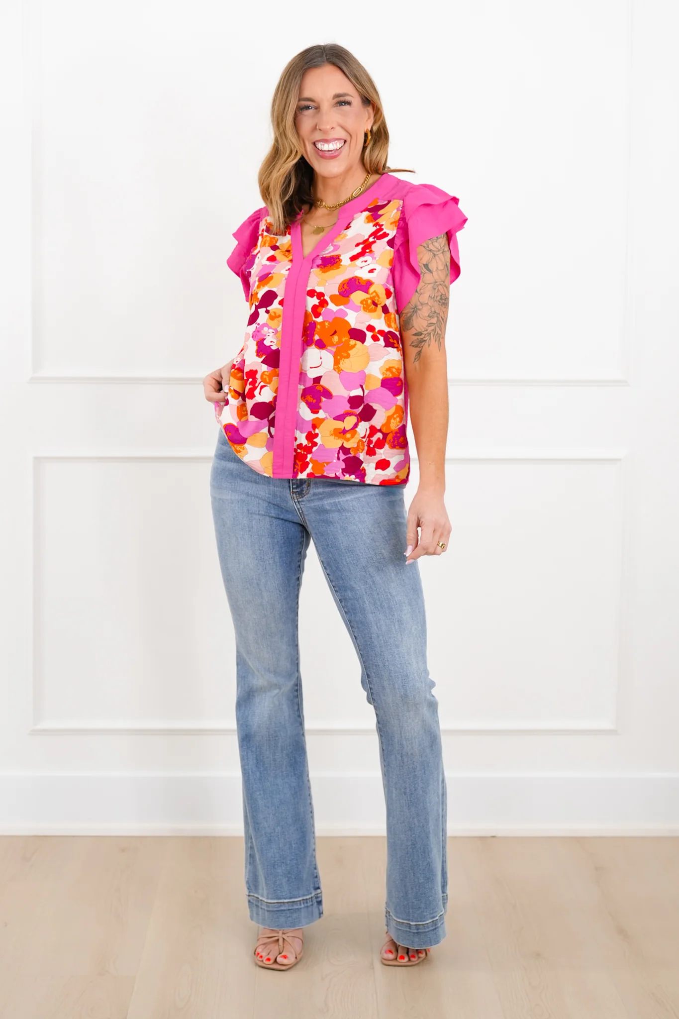 Floral Printed Short Sleeve V Neck Top - Image 6