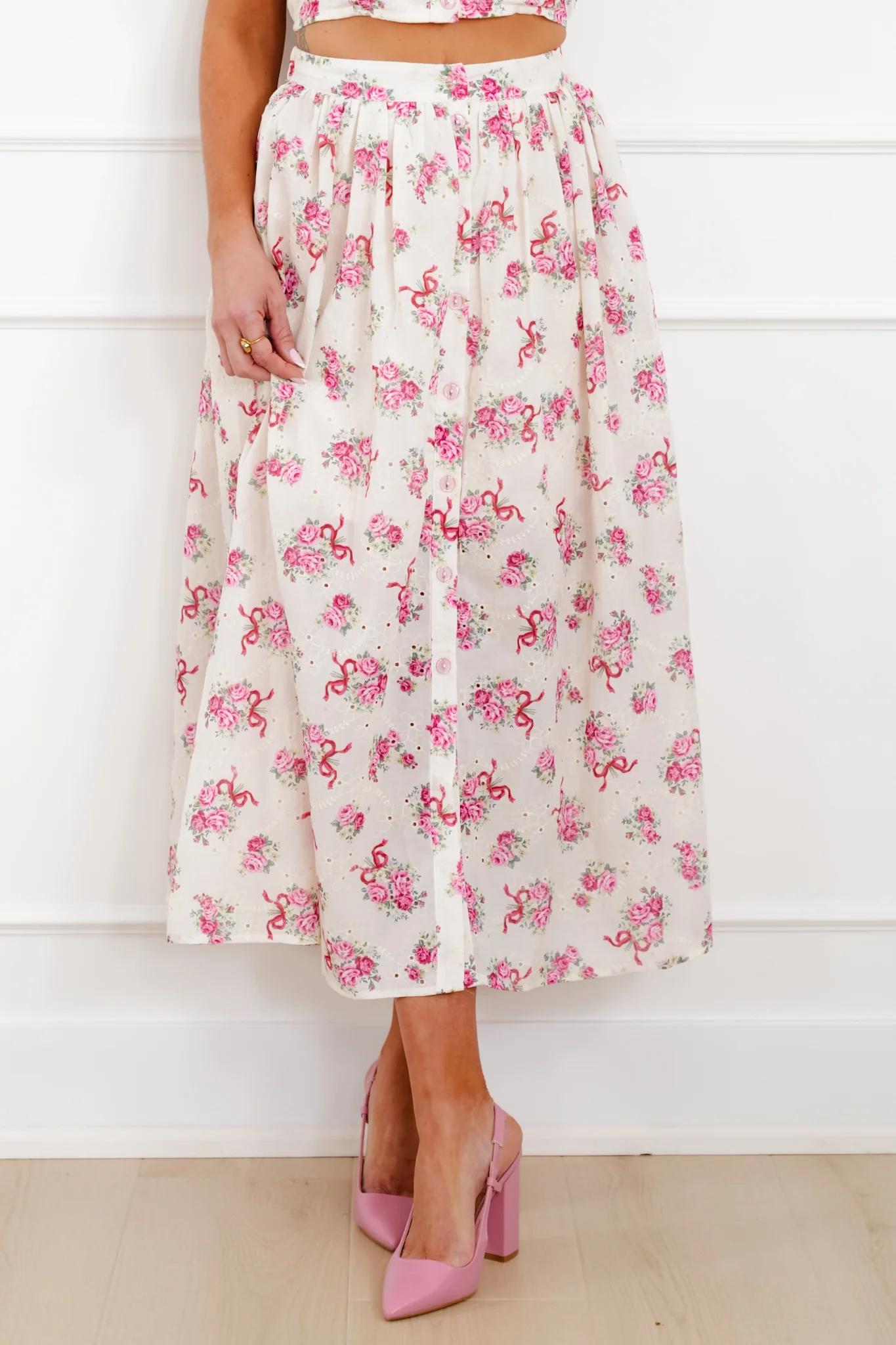 Floral Sleeveless Crop Top and Skirt Set - Image 3