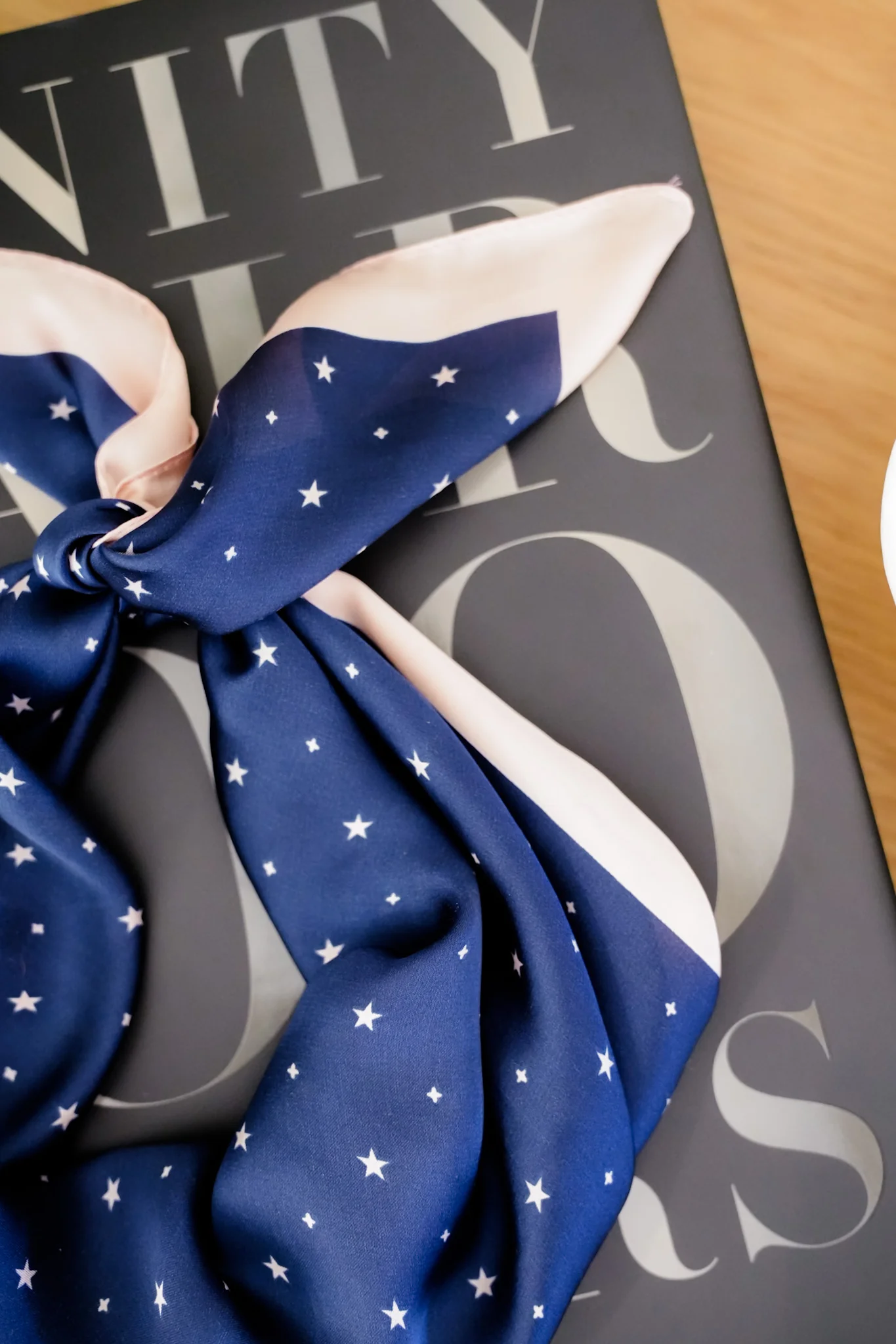German Fuentes Star Pattern Small Scarf - Image 6