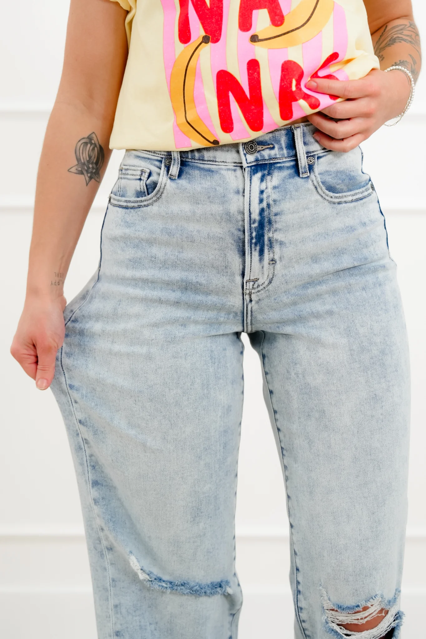 Hidden High Rise Light Wash Distressed Dad Jeans - Image 4