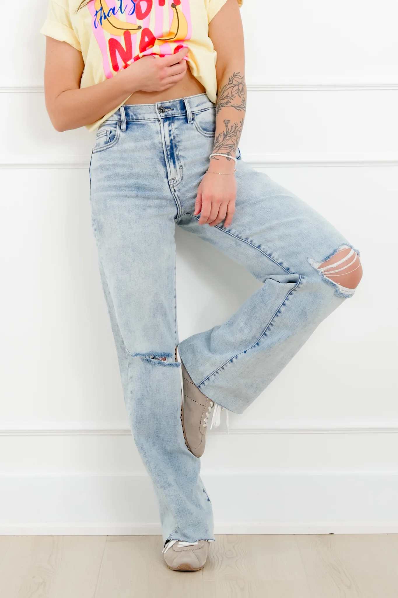 Hidden High Rise Light Wash Distressed Dad Jeans - Image 7