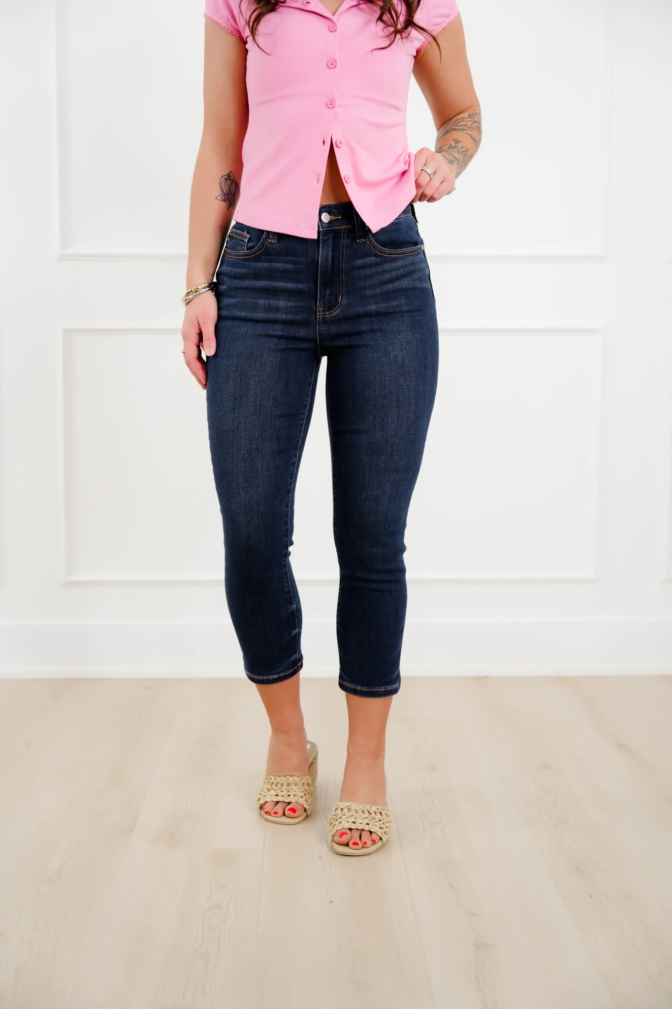 Judy Blue High Rise Dark Wash Cuffed Capri - Image 8