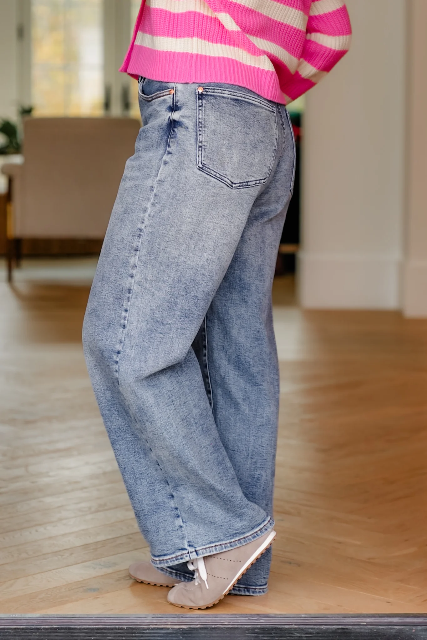Judy Blue High Rise Light Vintage Wash Wilhelmina Jeans - Image 5