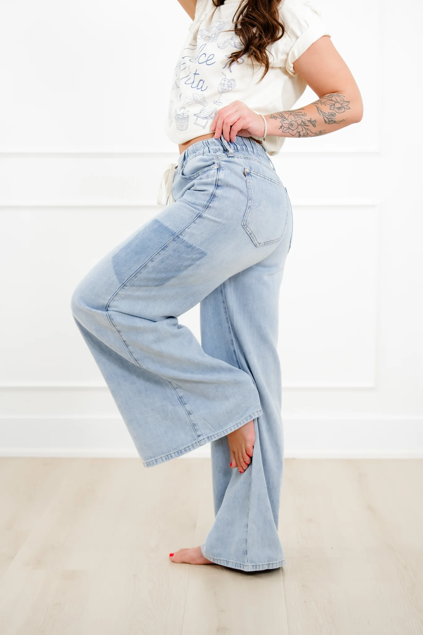 Judy Blue High Rise Light Wash Elastic Waistband Featherweight Palazzo Jeans with Shadow Pockets - Image 11