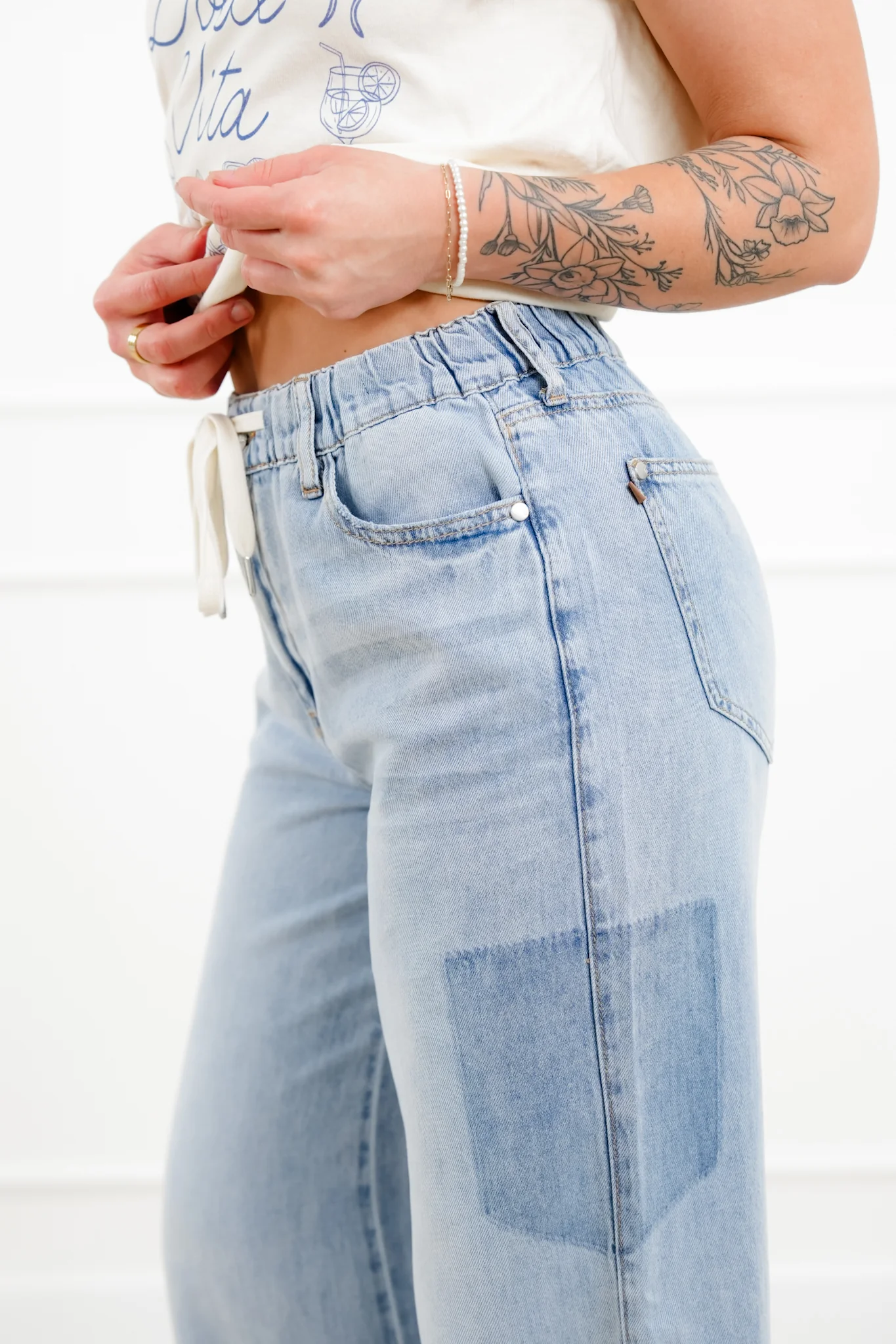 Judy Blue High Rise Light Wash Elastic Waistband Featherweight Palazzo Jeans with Shadow Pockets - Image 8