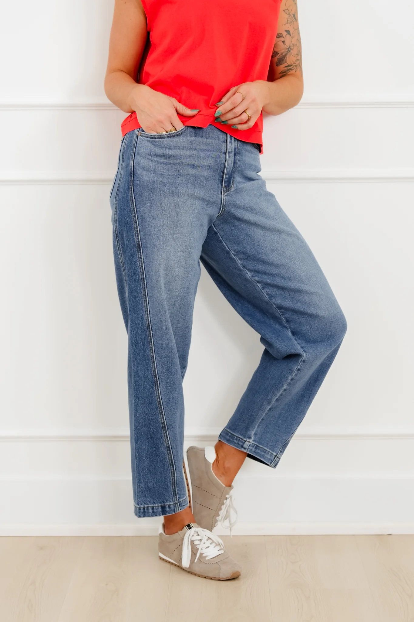 Judy Blue High Rise Medium Wash Rigid Magic Panel Barrel Jeans - Image 4