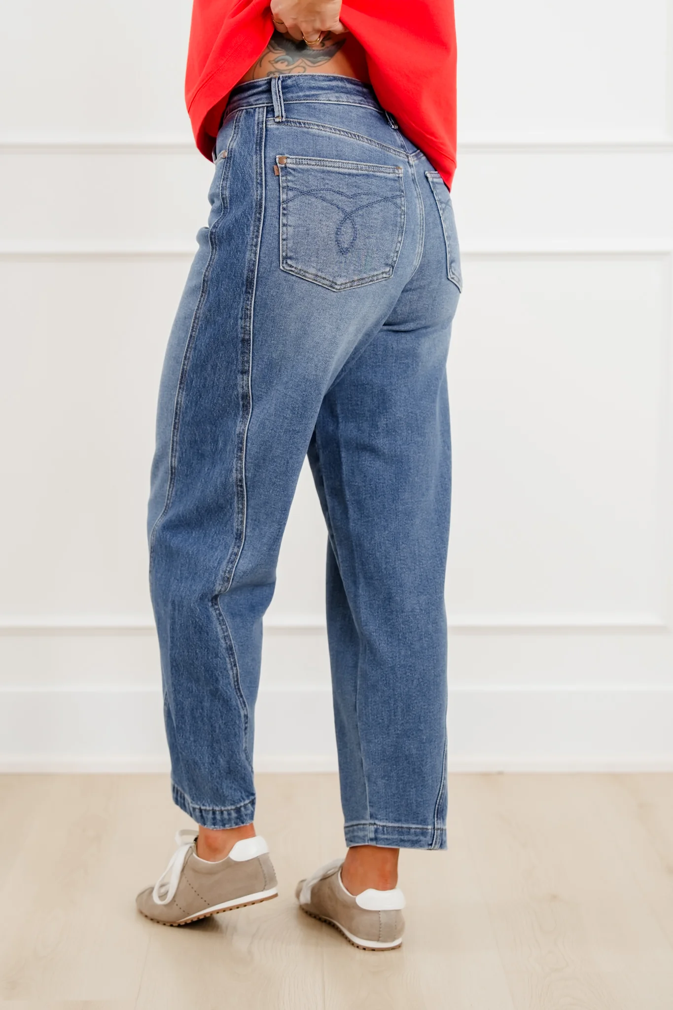 Judy Blue High Rise Medium Wash Rigid Magic Panel Barrel Jeans - Image 5