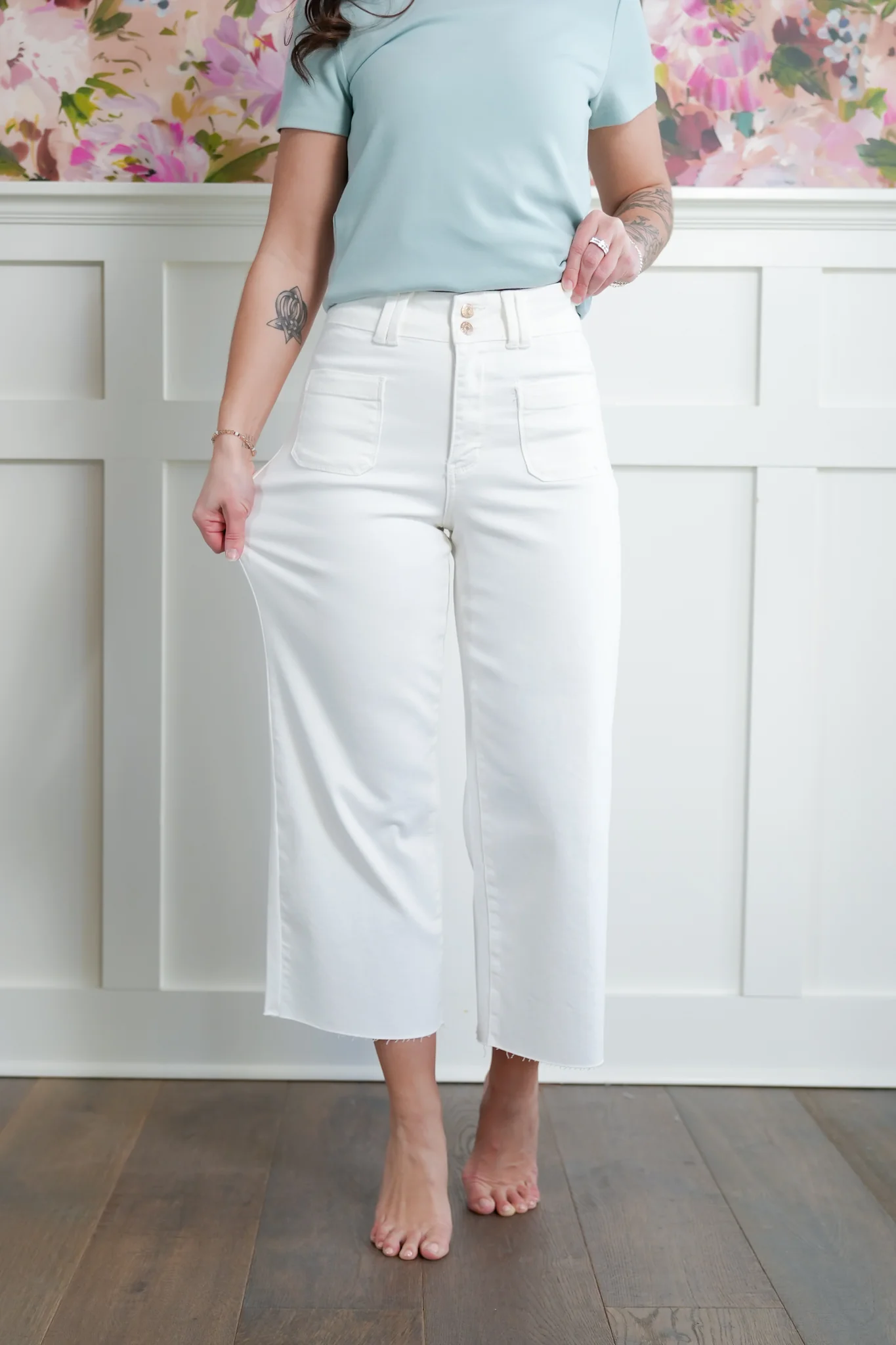 Judy Blue High Rise White Cropped Wide Leg Jeans with Patch Pockets - Image 6