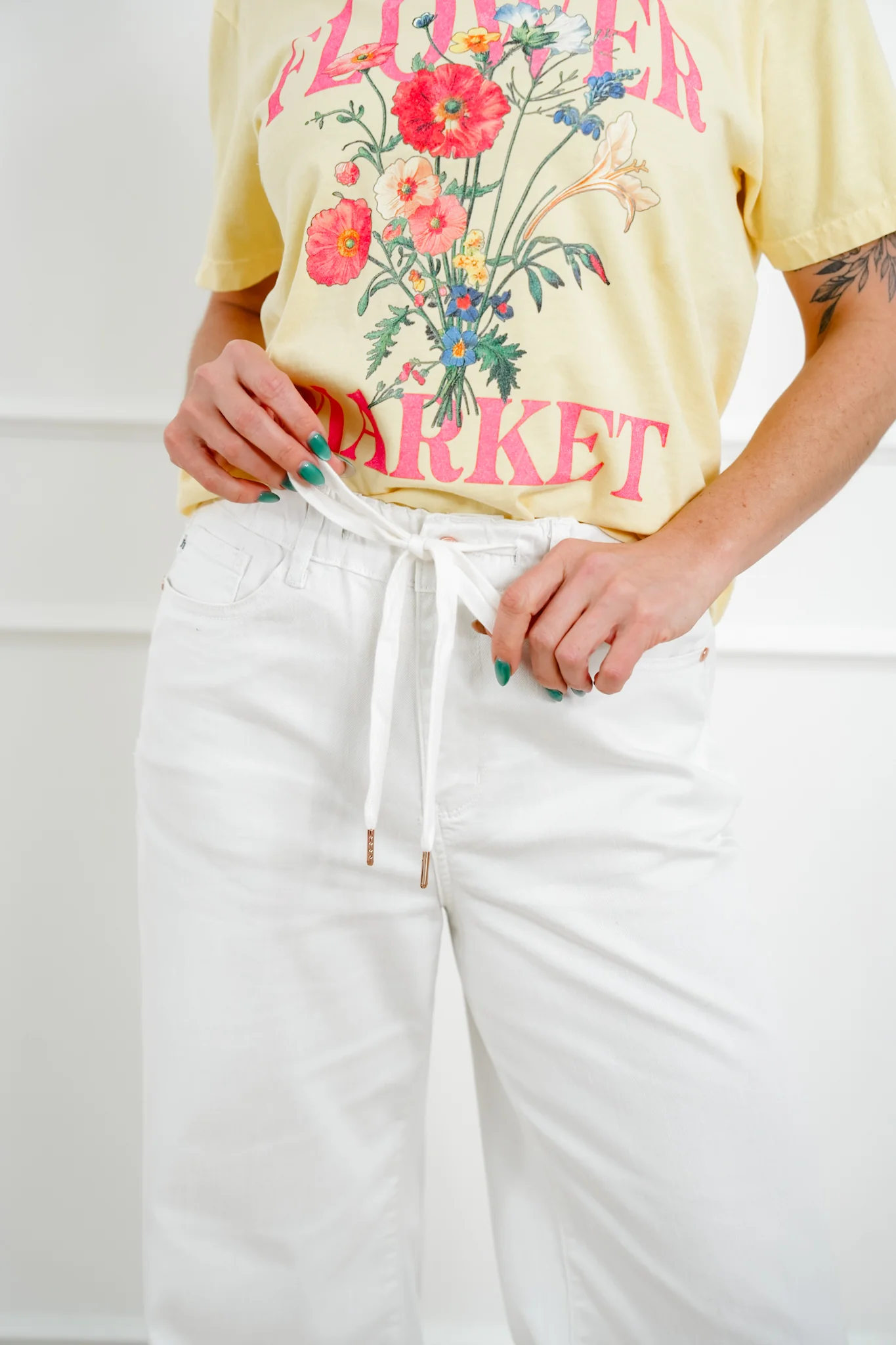 Judy Blue The Sunday Stroll High Rise Multiple Inseam White Featherweight Palazzo Jeans with Elastic Waistband - Image 3
