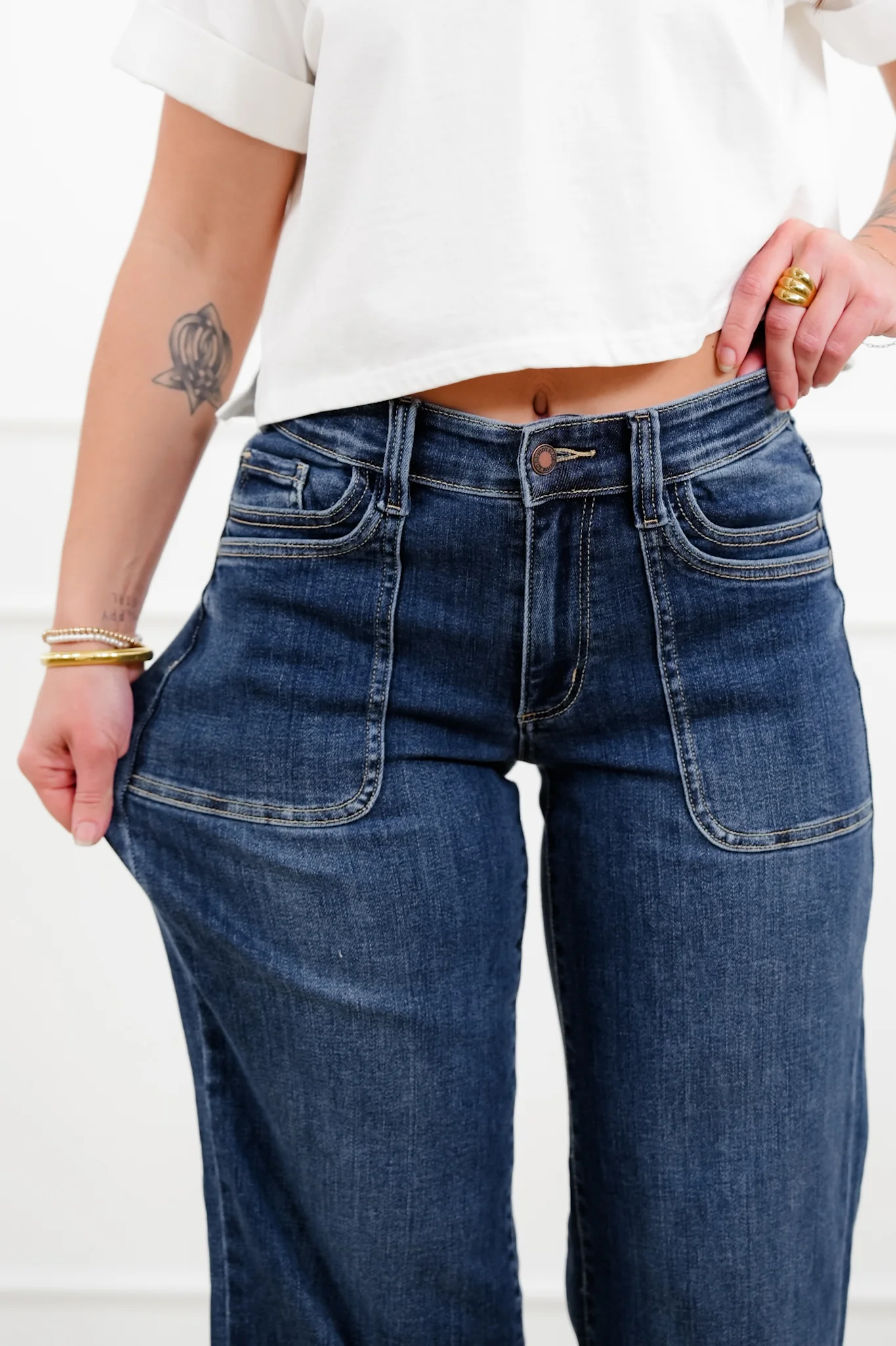 Judy Blue The Zoe Mid Rise Medium Wash 90's Straight Leg Jeans with Double Front Patch Pockets - Image 6
