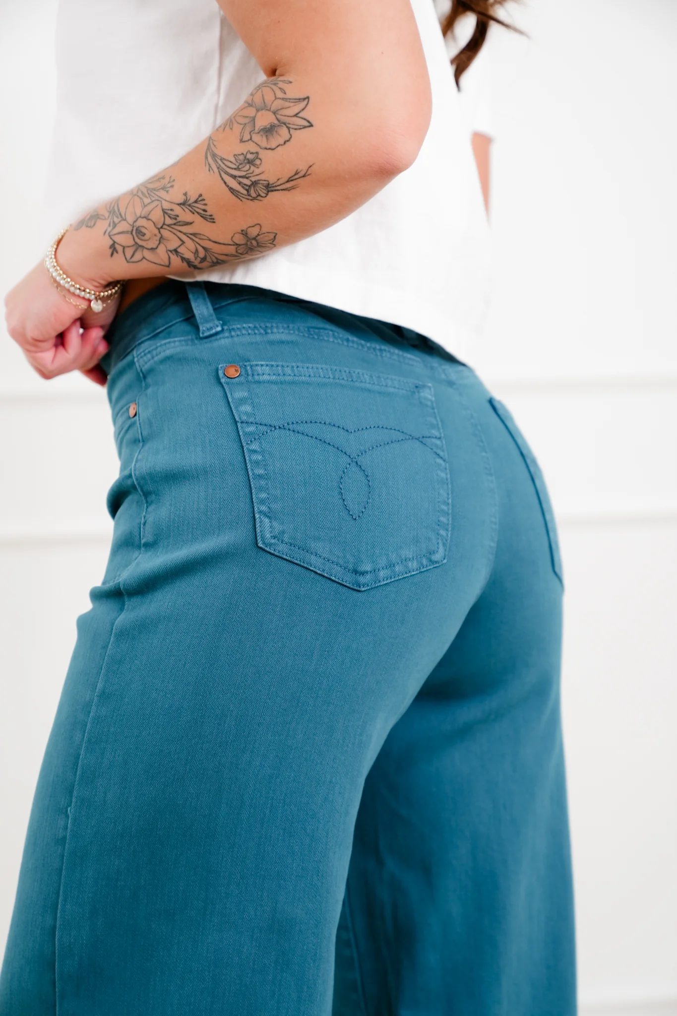 Judy Blue Mid Rise Teal Utility Pocket Wide Leg Jeans - Image 2