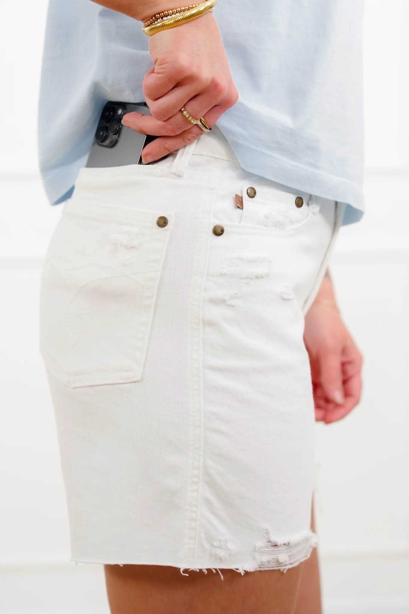 Judy Blue White Rigid Magic Dad Shorts with Cell Phone Pocket - Image 8