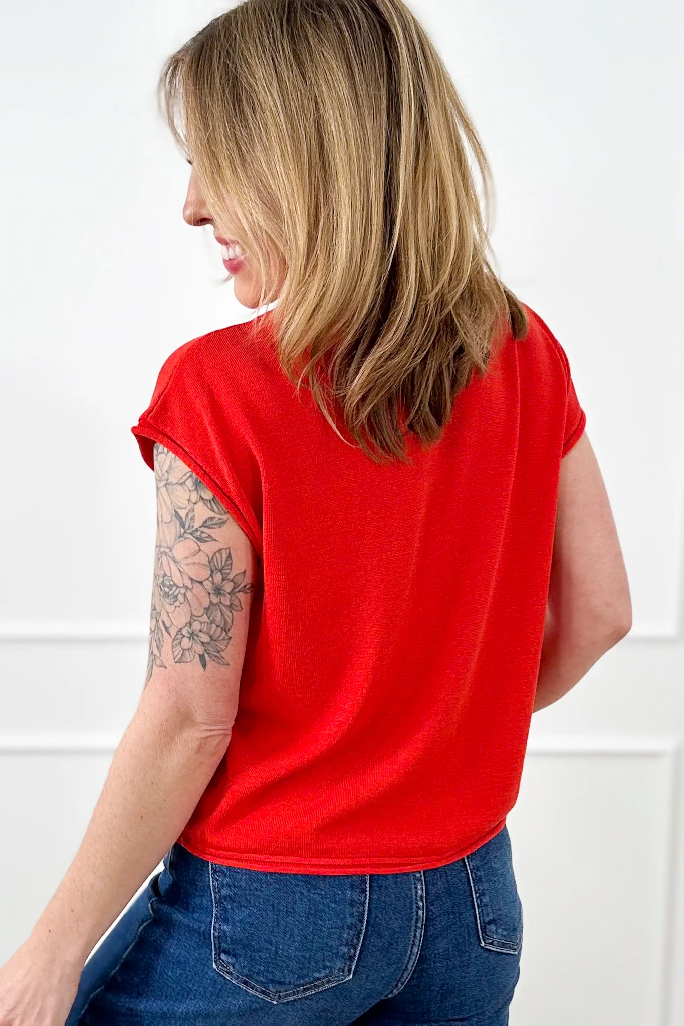 Knit Short Sleeve Top With Rolled Hem - Image 8