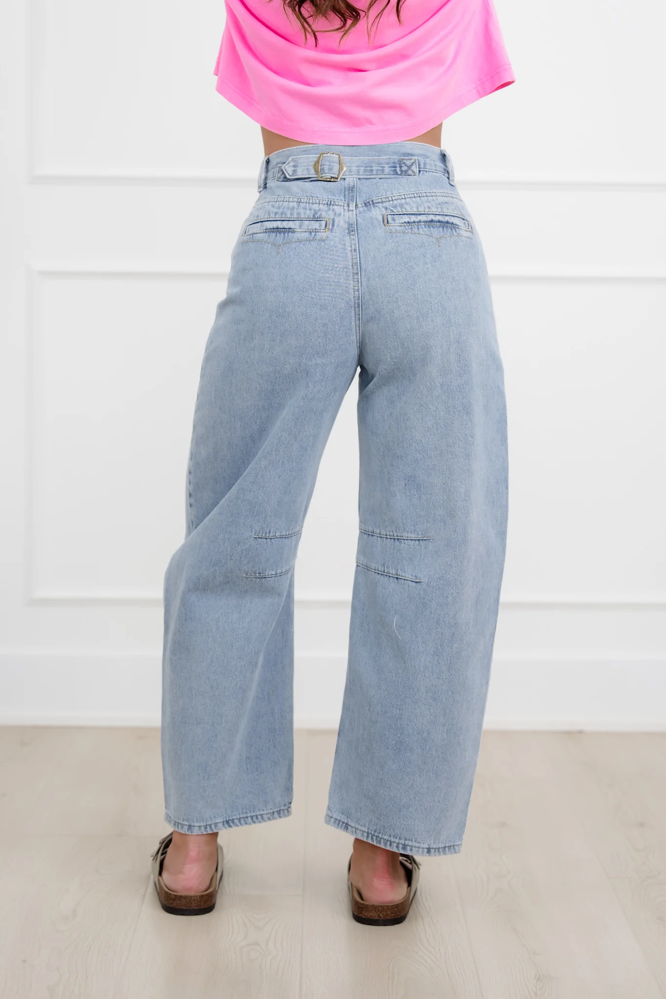 Light Wash High Rise Barrel Jeans - Image 4