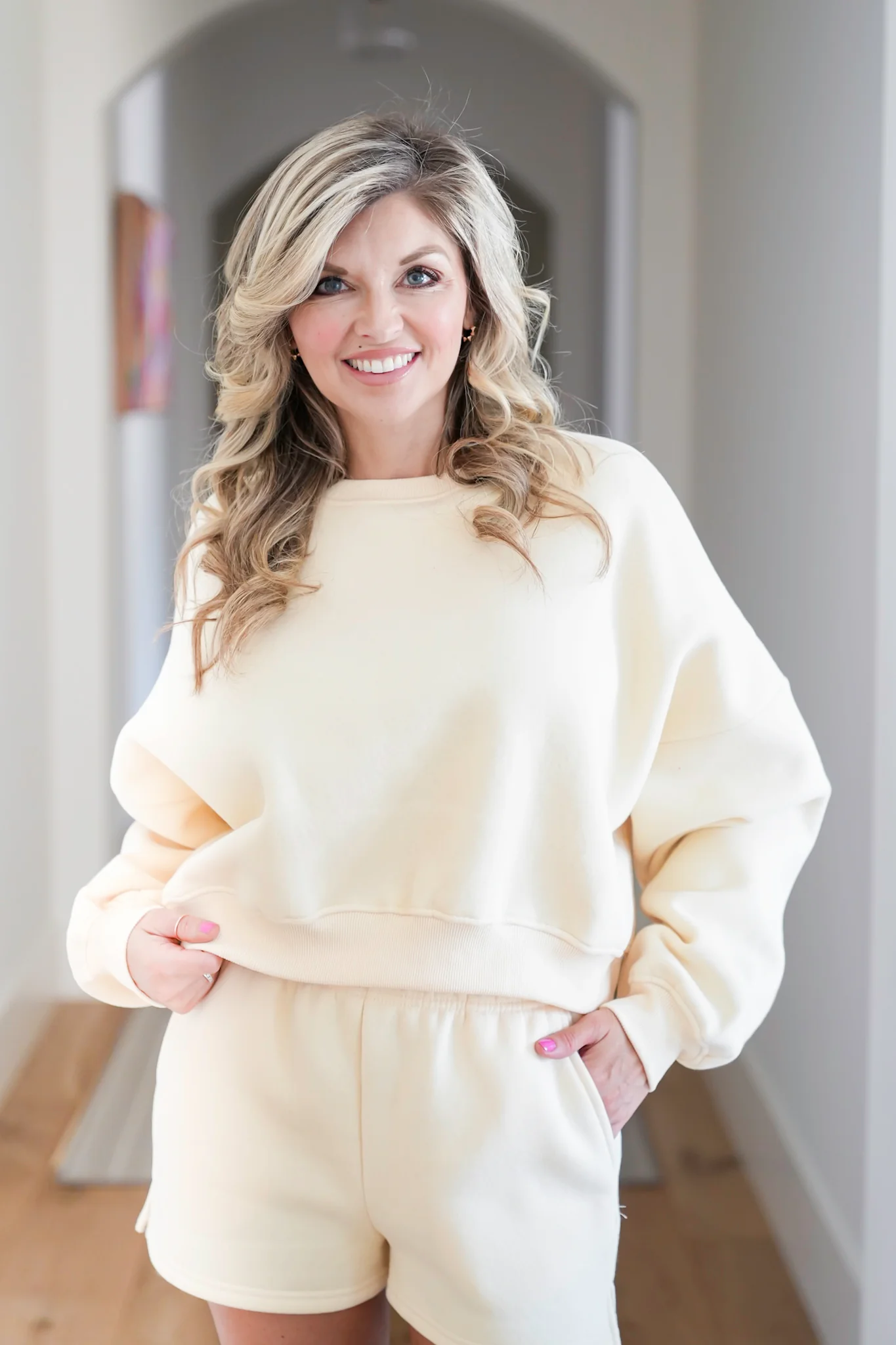 Long Sleeve Crew Neck Pullover Sweatshirt - Image 4