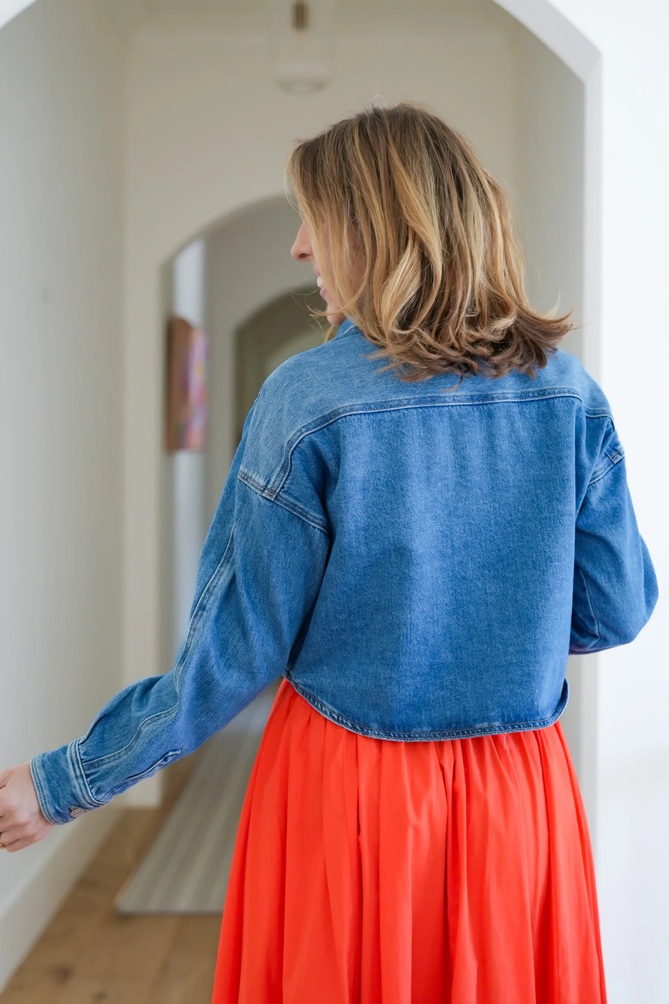 Medium Wash Long Sleeve Button Down Cropped Jacket - Image 3