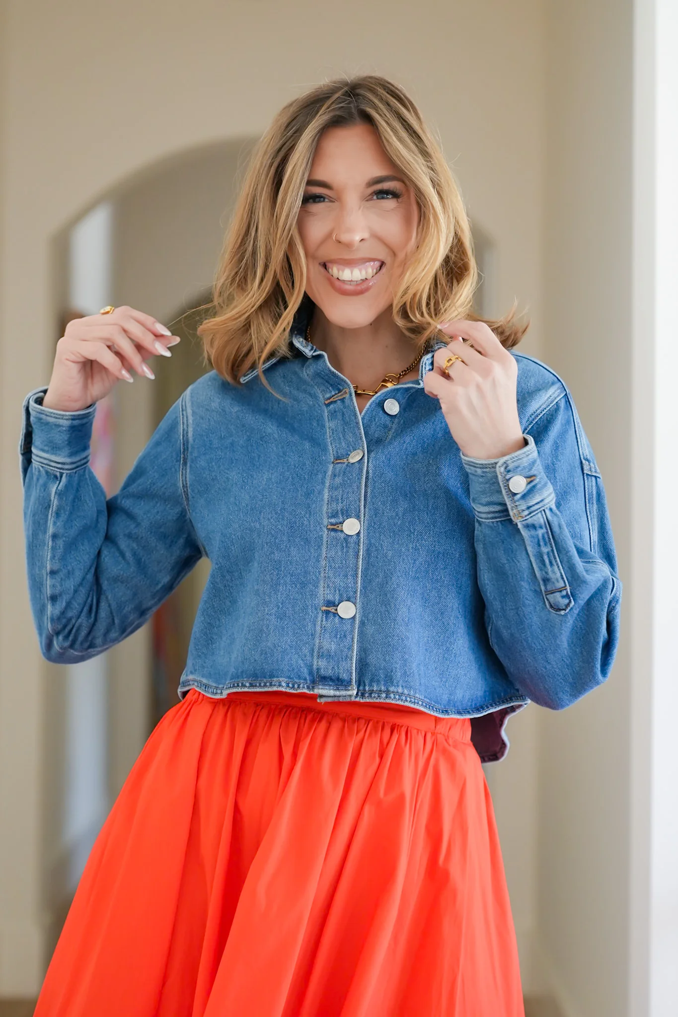 Medium Wash Long Sleeve Button Down Cropped Jacket - Image 4