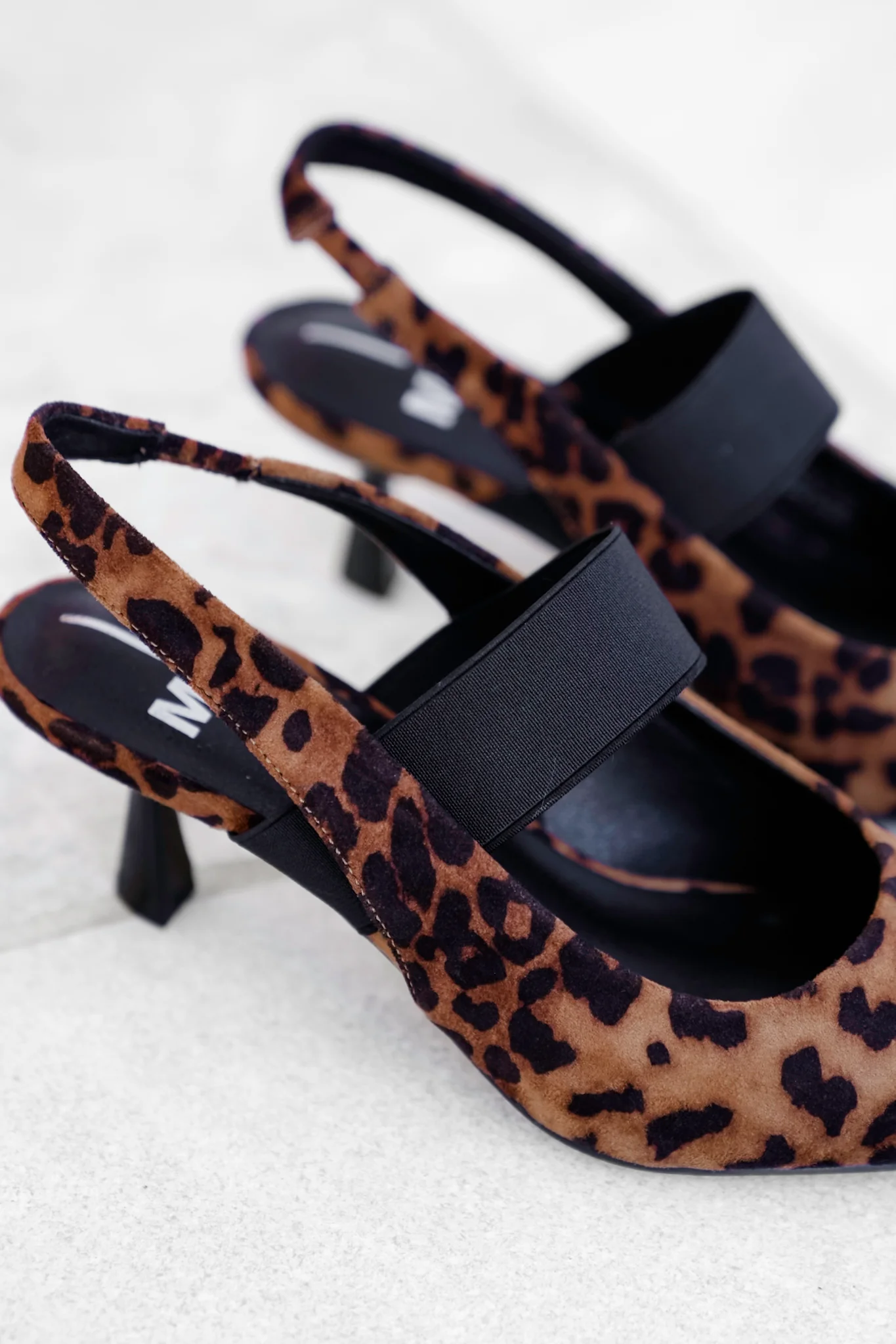 MIA Chic Pointed Animal Print Toe Elastic Band Heel - Image 2