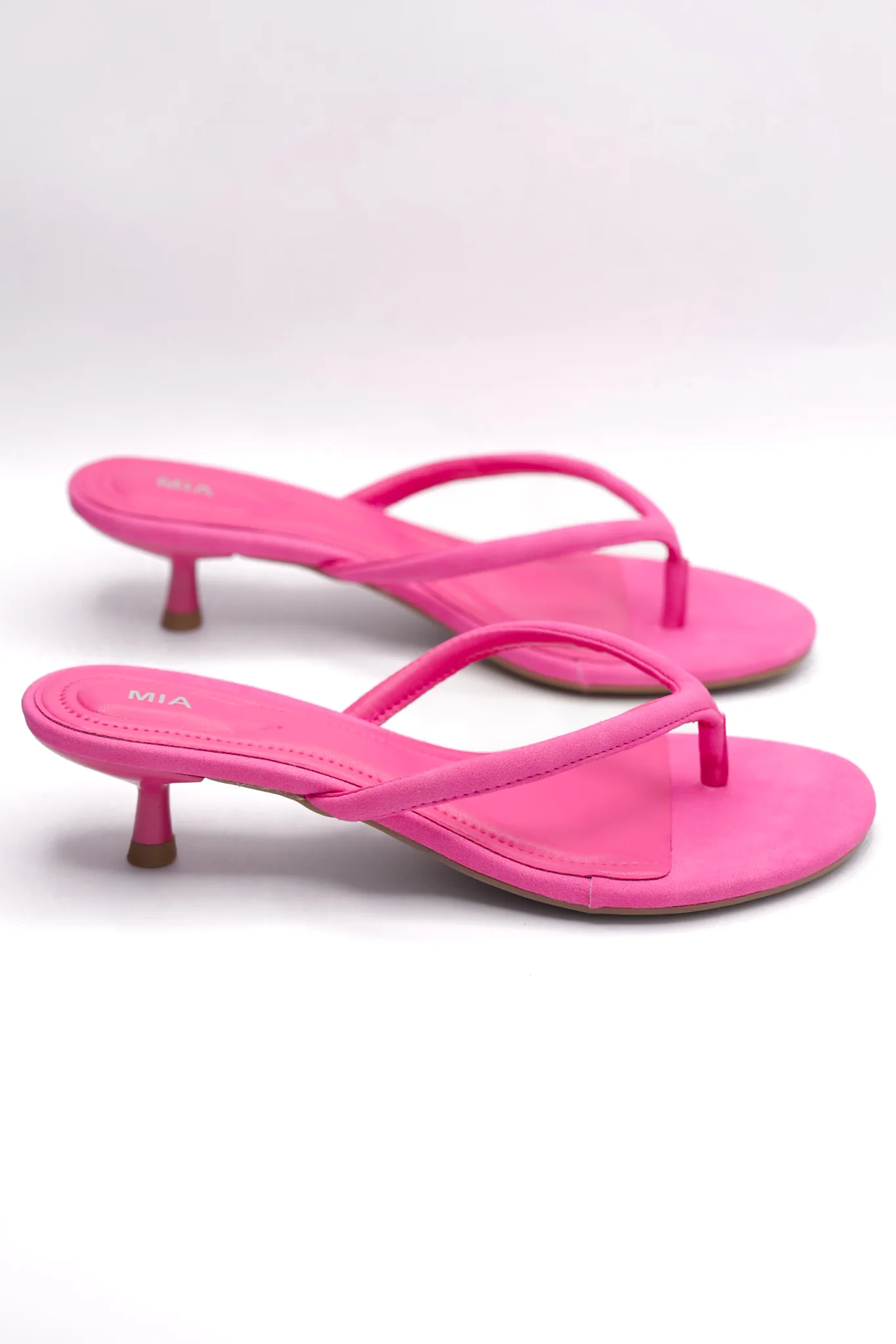 MIA Minimal Thong Kitten Heel Sandal with Slim Strap Design - Image 4