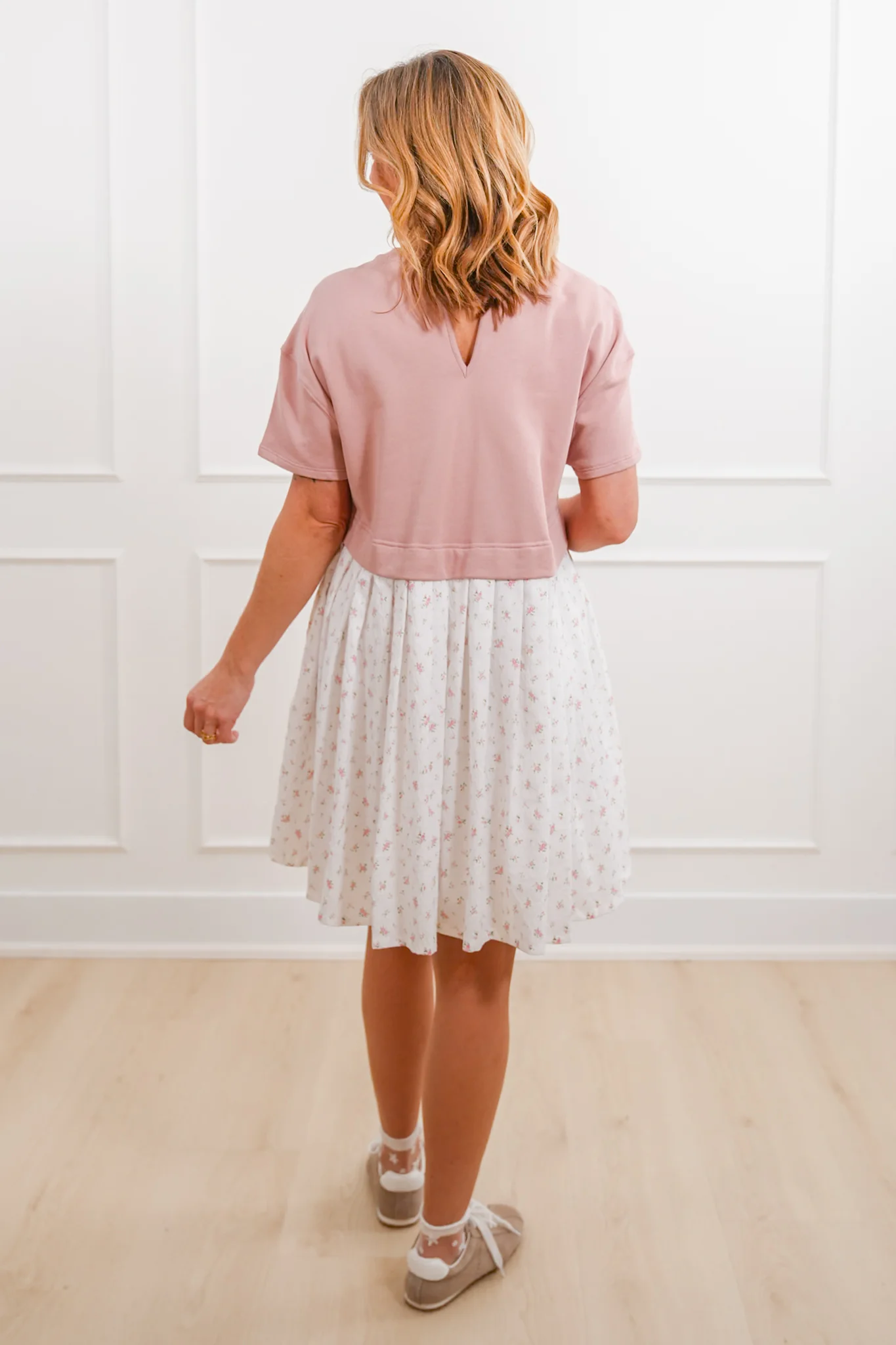 Short Sleeve Mixed Media Knit Floral Mini Dress - Image 5