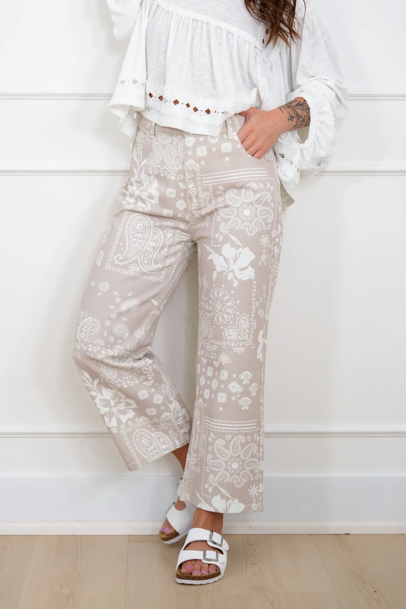 Multi Print Mid Rise Twill Pants - Image 8