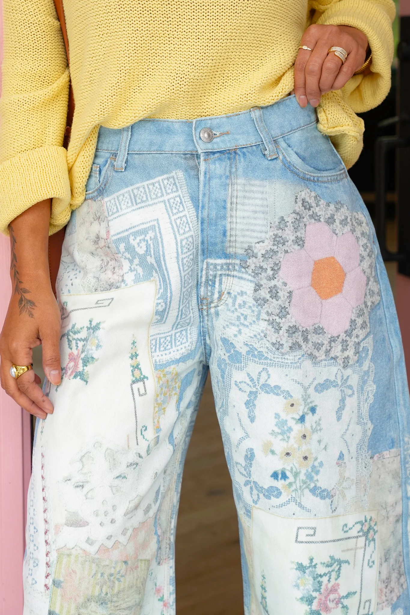 Patchwork Print Barrel Jeans - Image 3