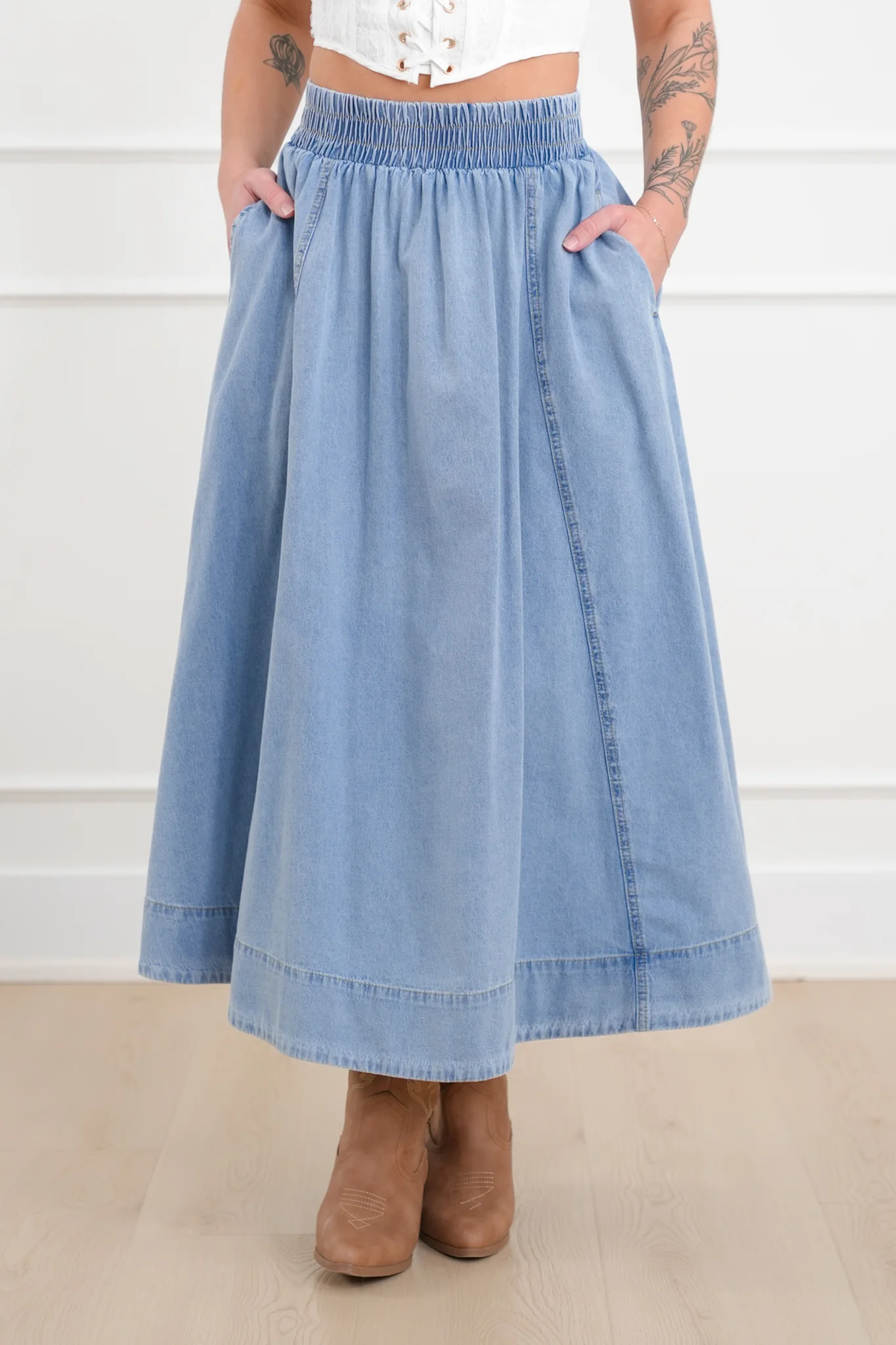Plus/Reg Elastic Waist Midi Skirt with Side Pockets - Image 2