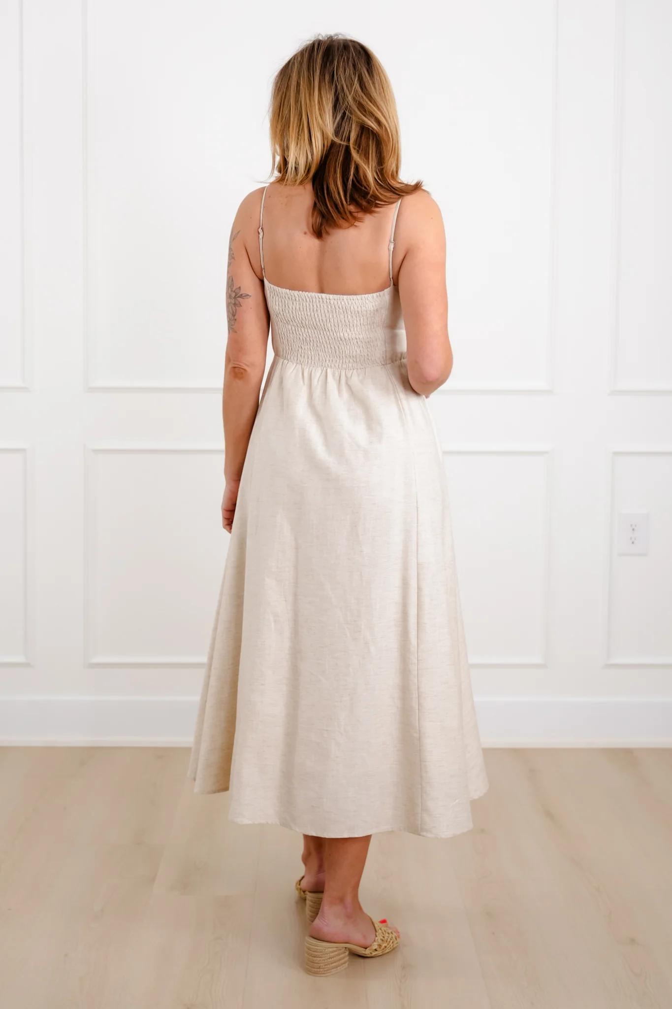 Plus/Reg Beige Sleeveless Midi Dress - Image 5
