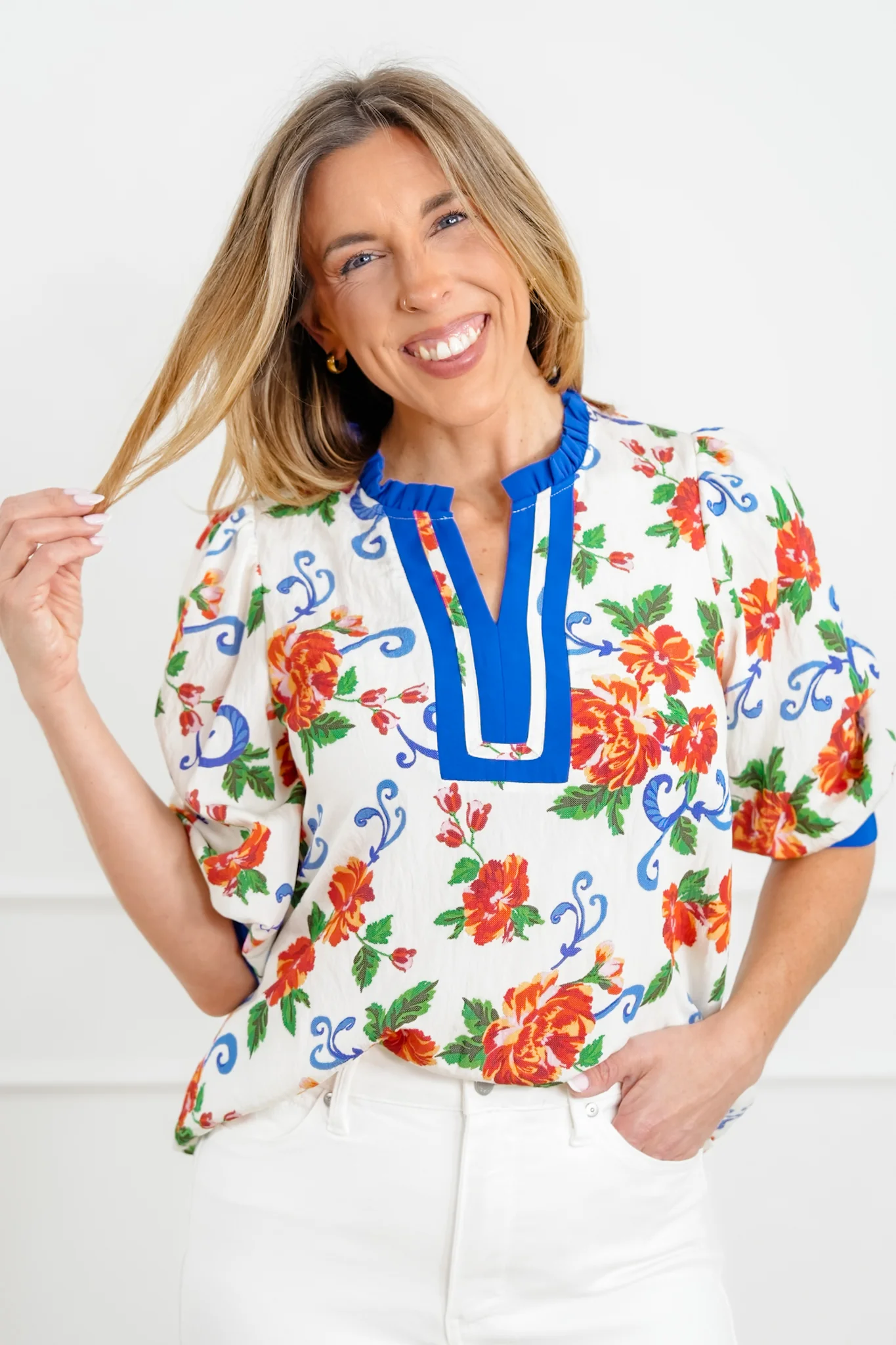 Plus/Reg Floral Baroque Print Top with Contrast Trim - Image 2
