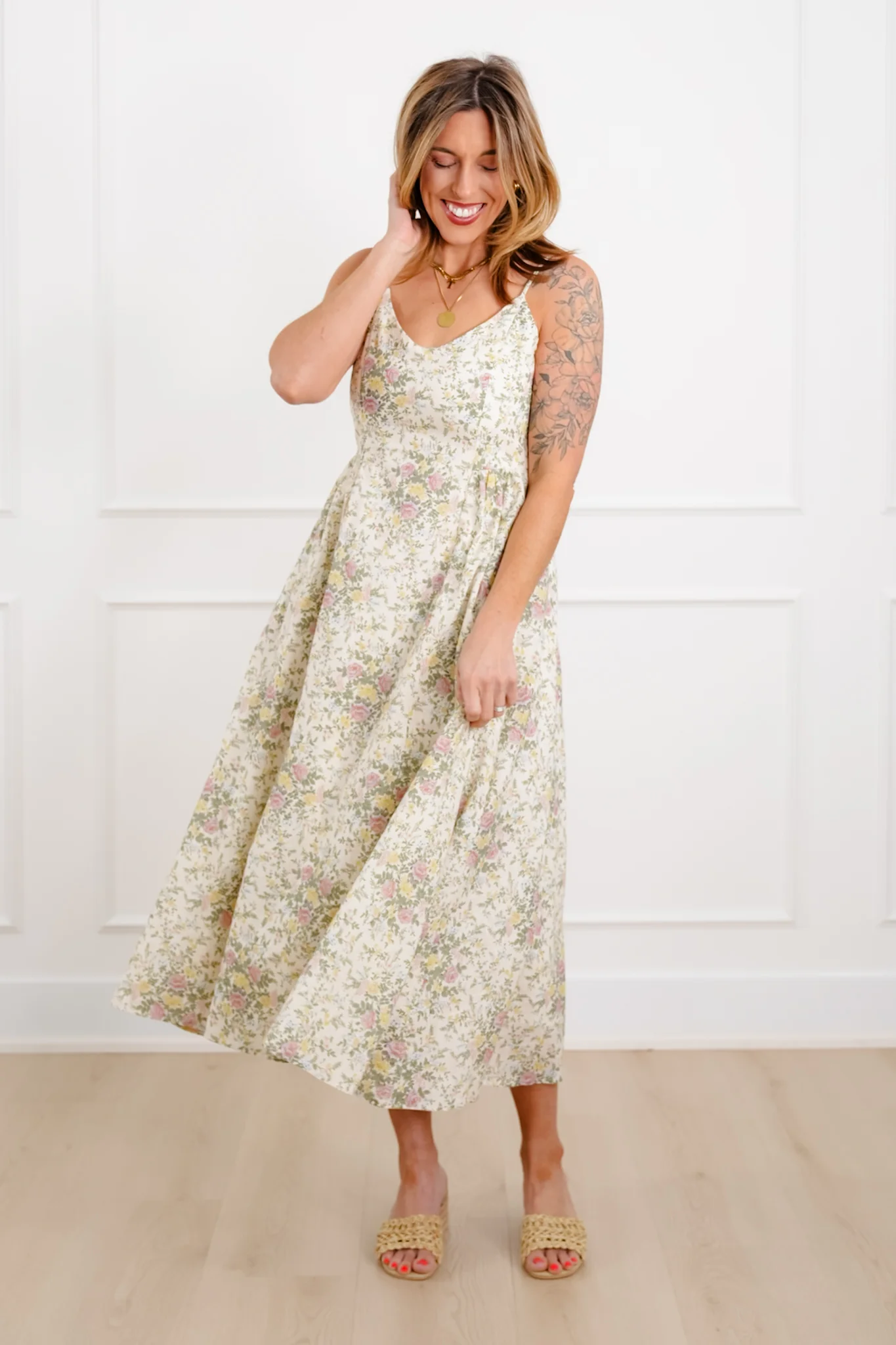 Plus/Reg Floral Pattern Sleeveless Midi Dress - Image 6