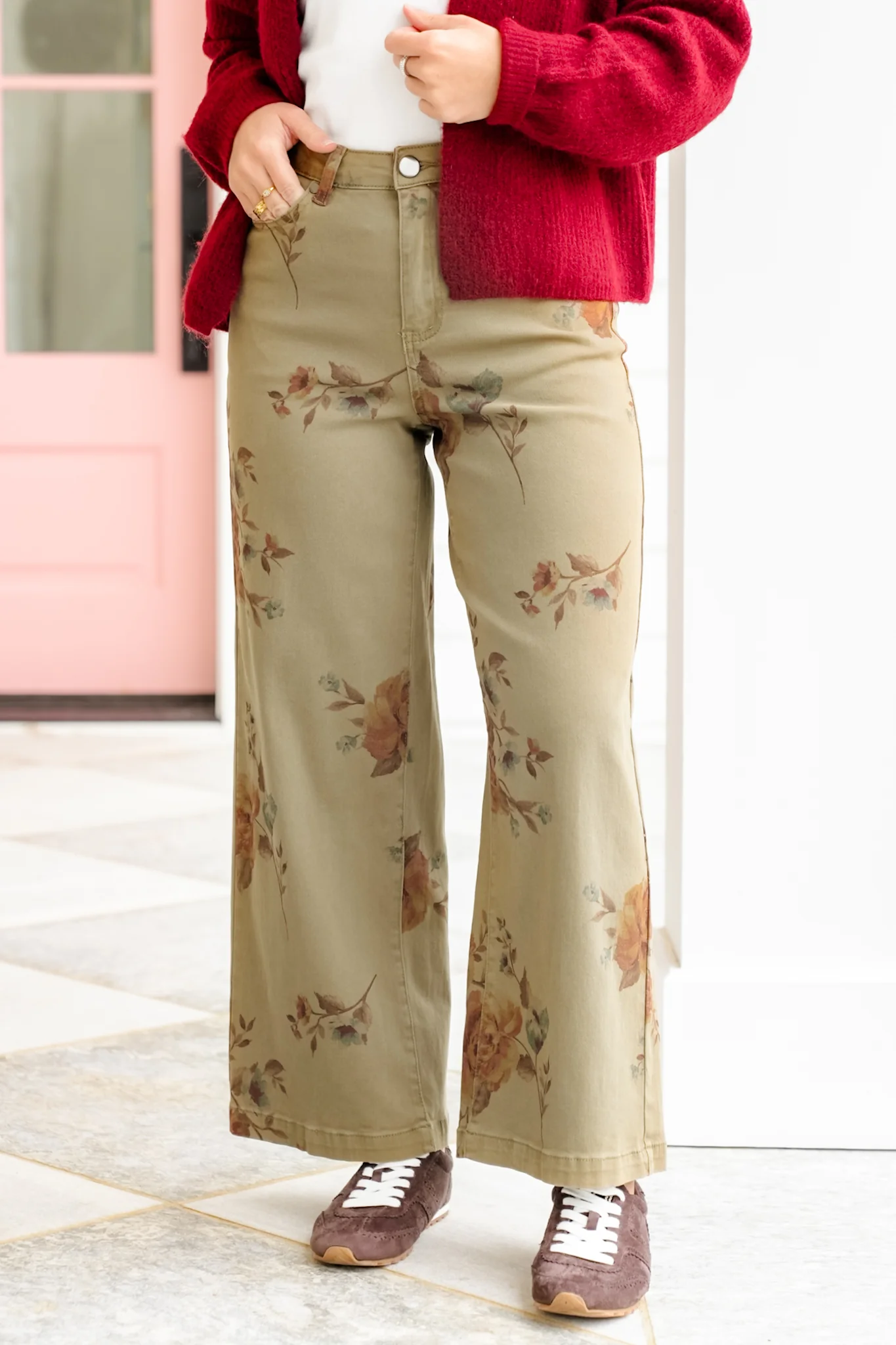 Plus/Reg Floral Print High Waisted Wide Leg Pants - Image 3