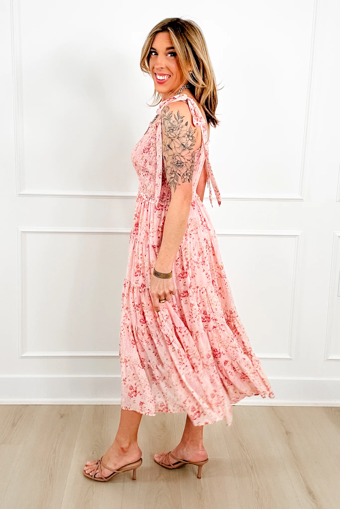 Plus/Reg Floral Sleeveless Smocked Bodice Tiered Midi Dress - Image 3